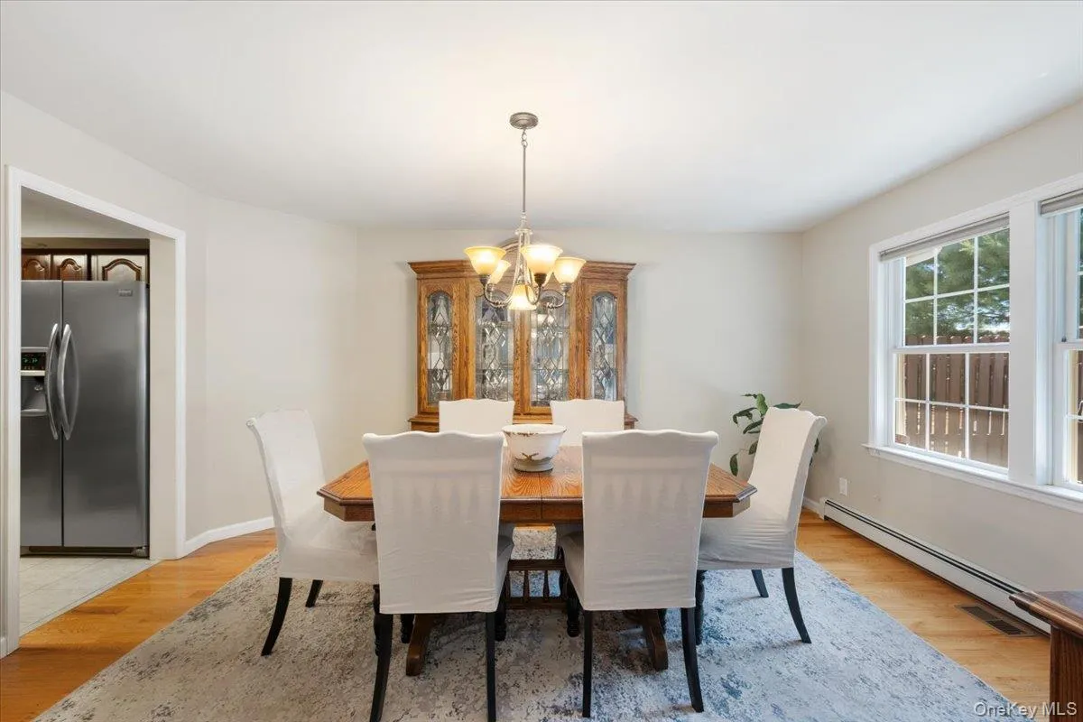 spacious, great for all those holiday celebrations spacious, great for all those holiday celebrations