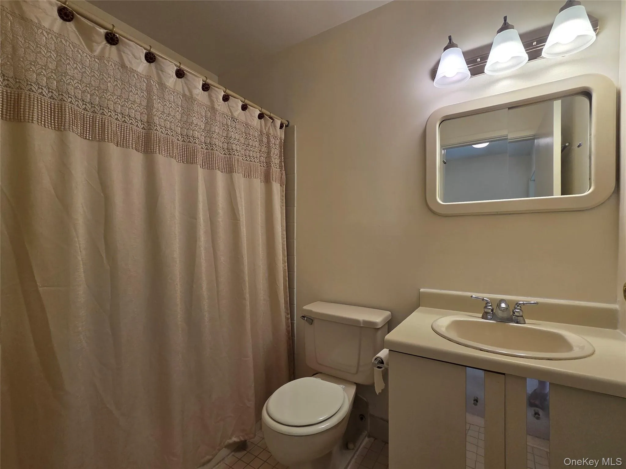 12-29 Diane Place, New York, NY, 3 Bedrooms Bedrooms, 6 Rooms Rooms,2 BathroomsBathrooms,Residential Lease,For Rent,Diane,0,1011449 12-29 Diane Place, New York, NY, 3 Bedrooms Bedrooms, 6 Rooms Rooms,2 BathroomsBathrooms,Residential Lease,For Rent,Diane,0,1011449