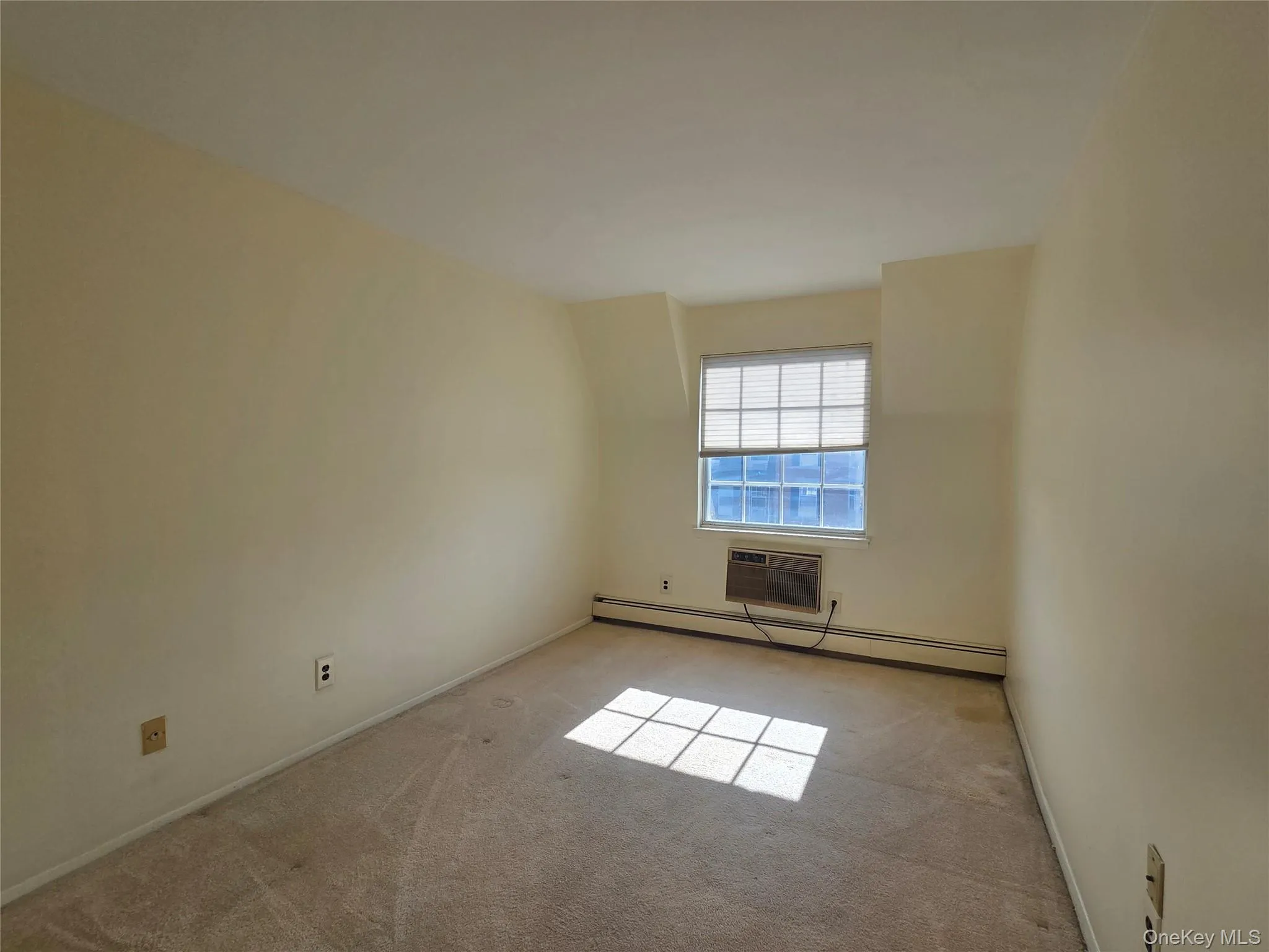 12-29 Diane Place, New York, NY, 3 Bedrooms Bedrooms, 6 Rooms Rooms,2 BathroomsBathrooms,Residential Lease,For Rent,Diane,0,1011449 12-29 Diane Place, New York, NY, 3 Bedrooms Bedrooms, 6 Rooms Rooms,2 BathroomsBathrooms,Residential Lease,For Rent,Diane,0,1011449