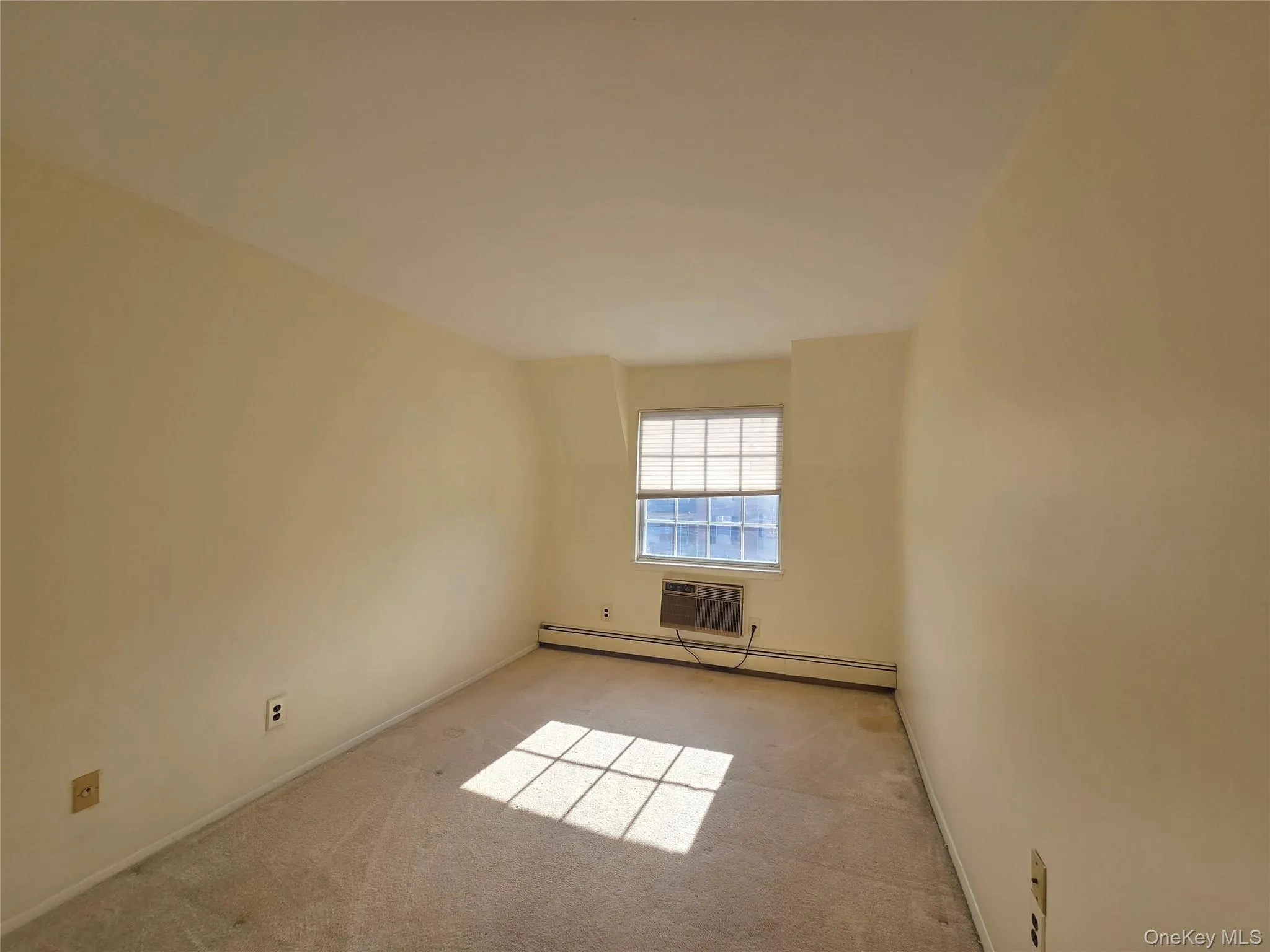 12-29 Diane Place, New York, NY, 3 Bedrooms Bedrooms, 6 Rooms Rooms,2 BathroomsBathrooms,Residential Lease,For Rent,Diane,0,1011449 12-29 Diane Place, New York, NY, 3 Bedrooms Bedrooms, 6 Rooms Rooms,2 BathroomsBathrooms,Residential Lease,For Rent,Diane,0,1011449