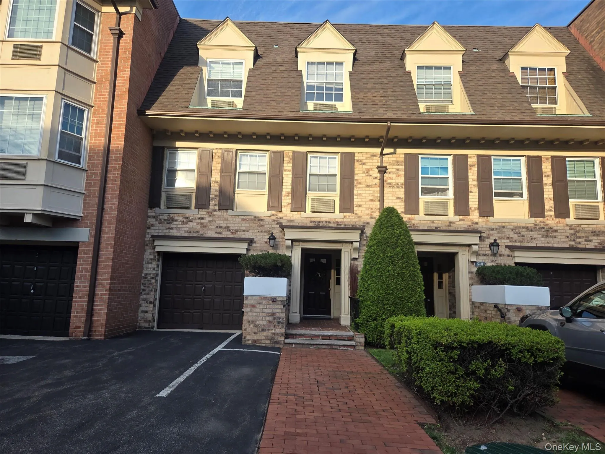 12-29 Diane Place, New York, NY, 3 Bedrooms Bedrooms, 6 Rooms Rooms,2 BathroomsBathrooms,Residential Lease,For Rent,Diane,0,1011449 12-29 Diane Place, New York, NY, 3 Bedrooms Bedrooms, 6 Rooms Rooms,2 BathroomsBathrooms,Residential Lease,For Rent,Diane,0,1011449