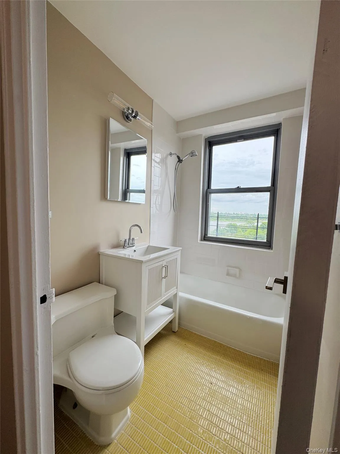 61-20 Grand Central Parkway, New York, NY, 2 Bedrooms Bedrooms, 5 Rooms Rooms,2 BathroomsBathrooms,Residential,For Rent,Grand Central,0,1011451 61-20 Grand Central Parkway, New York, NY, 2 Bedrooms Bedrooms, 5 Rooms Rooms,2 BathroomsBathrooms,Residential,For Rent,Grand Central,0,1011451