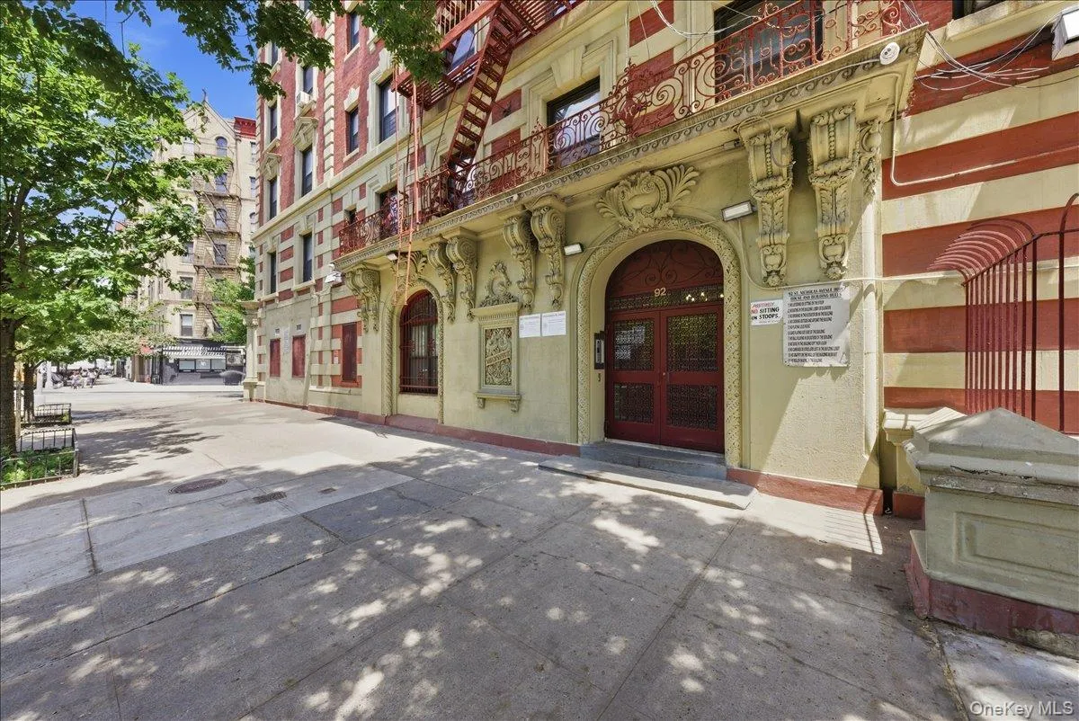 92 Saint Nicholas Avenue, New York, NY, 3 Bedrooms Bedrooms, 6 Rooms Rooms,1 BathroomBathrooms,Residential,For Rent,Saint Nicholas,0,1011454 92 Saint Nicholas Avenue, New York, NY, 3 Bedrooms Bedrooms, 6 Rooms Rooms,1 BathroomBathrooms,Residential,For Rent,Saint Nicholas,0,1011454