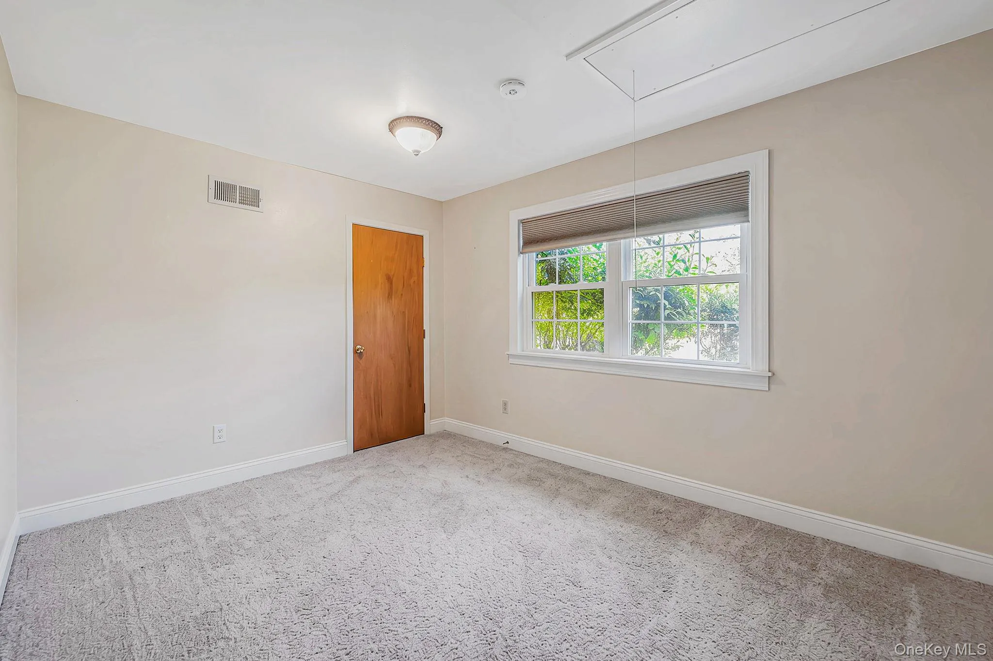 1 Thrush Path, Brookhaven, NY, 2 Bedrooms Bedrooms, 6 Rooms Rooms,1 BathroomBathrooms,Residential,For Rent,Thrush,0,1011456 1 Thrush Path, Brookhaven, NY, 2 Bedrooms Bedrooms, 6 Rooms Rooms,1 BathroomBathrooms,Residential,For Rent,Thrush,0,1011456