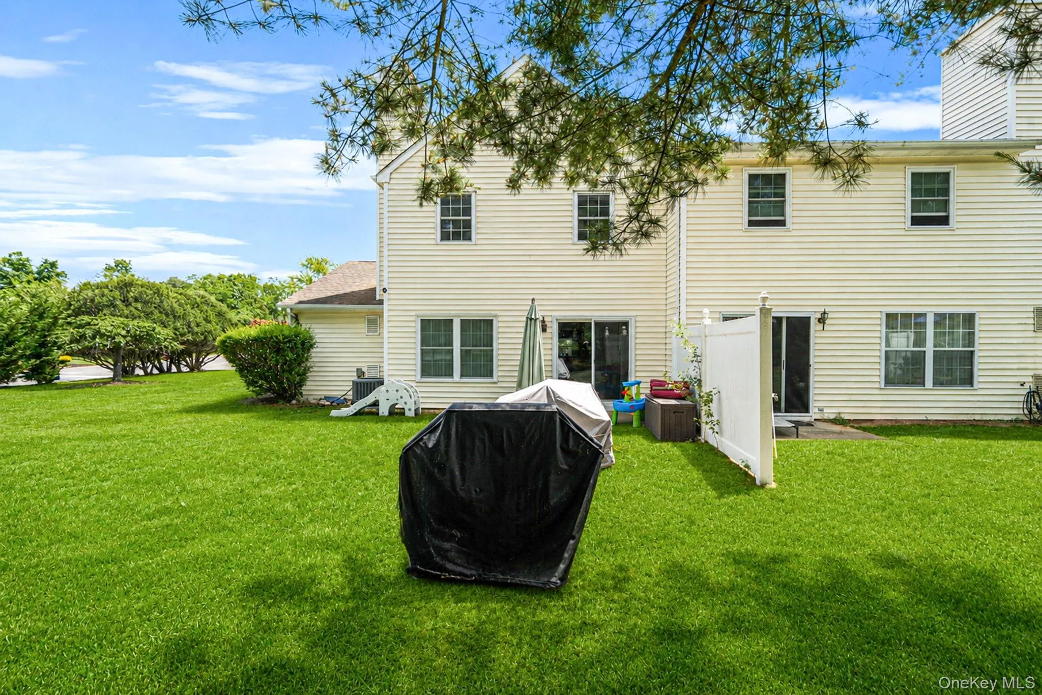 1 Thrush Path, Brookhaven, NY, 2 Bedrooms Bedrooms, 6 Rooms Rooms,1 BathroomBathrooms,Residential,For Rent,Thrush,0,1011456 1 Thrush Path, Brookhaven, NY, 2 Bedrooms Bedrooms, 6 Rooms Rooms,1 BathroomBathrooms,Residential,For Rent,Thrush,0,1011456