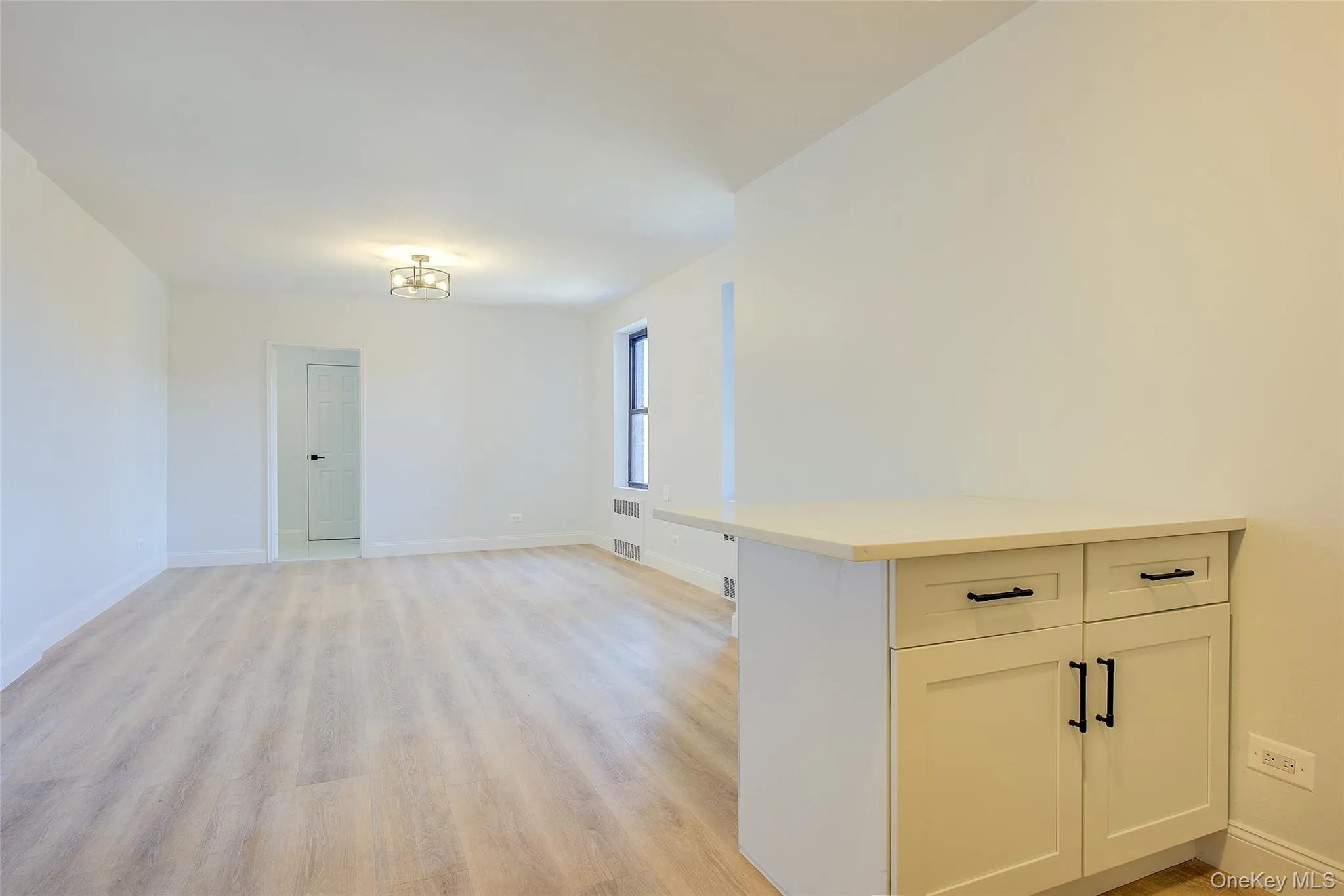 37-50 87th Street, New York, NY, 2 Rooms Rooms,1 BathroomBathrooms,Residential,For Rent,87th,0,1011460 37-50 87th Street, New York, NY, 2 Rooms Rooms,1 BathroomBathrooms,Residential,For Rent,87th,0,1011460