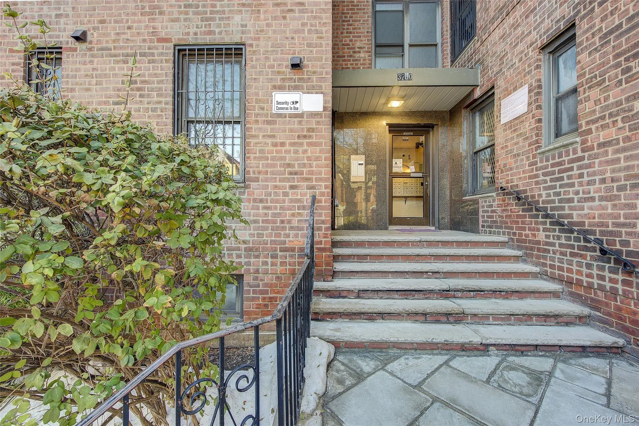 37-50 87th Street, New York, NY, 2 Rooms Rooms,1 BathroomBathrooms,Residential,For Rent,87th,0,1011460 37-50 87th Street, New York, NY, 2 Rooms Rooms,1 BathroomBathrooms,Residential,For Rent,87th,0,1011460
