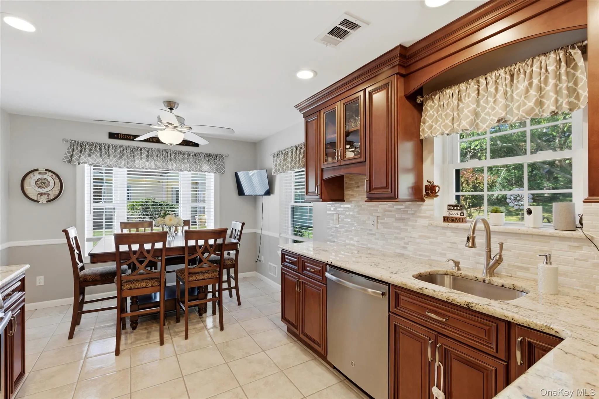 10 Pheasant Trail, Brookhaven, NY, 2 Bedrooms Bedrooms, 5 Rooms Rooms,2 BathroomsBathrooms,Residential,For Rent,Pheasant,0,1011461 10 Pheasant Trail, Brookhaven, NY, 2 Bedrooms Bedrooms, 5 Rooms Rooms,2 BathroomsBathrooms,Residential,For Rent,Pheasant,0,1011461