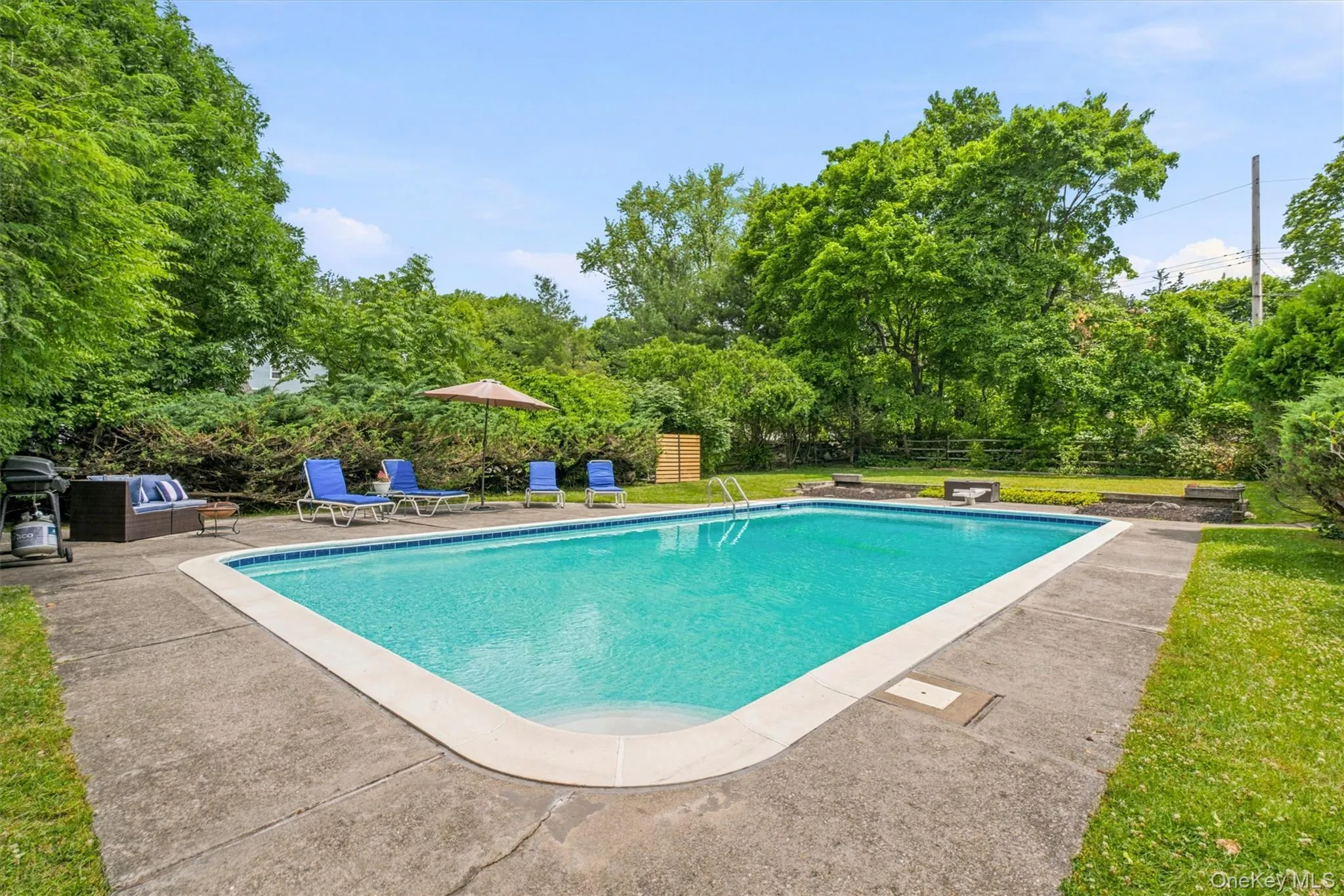 No pool liners needed - GUNITE concrete pool. No pool liners needed - GUNITE concrete pool.