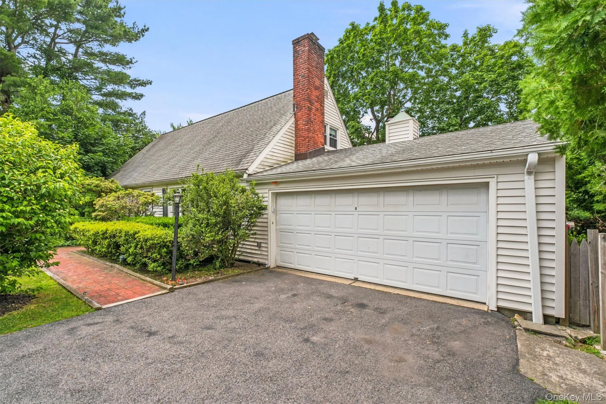 Oversized 2-car garage w/great storage. Flat driveway. Oversized 2-car garage w/great storage. Flat driveway.