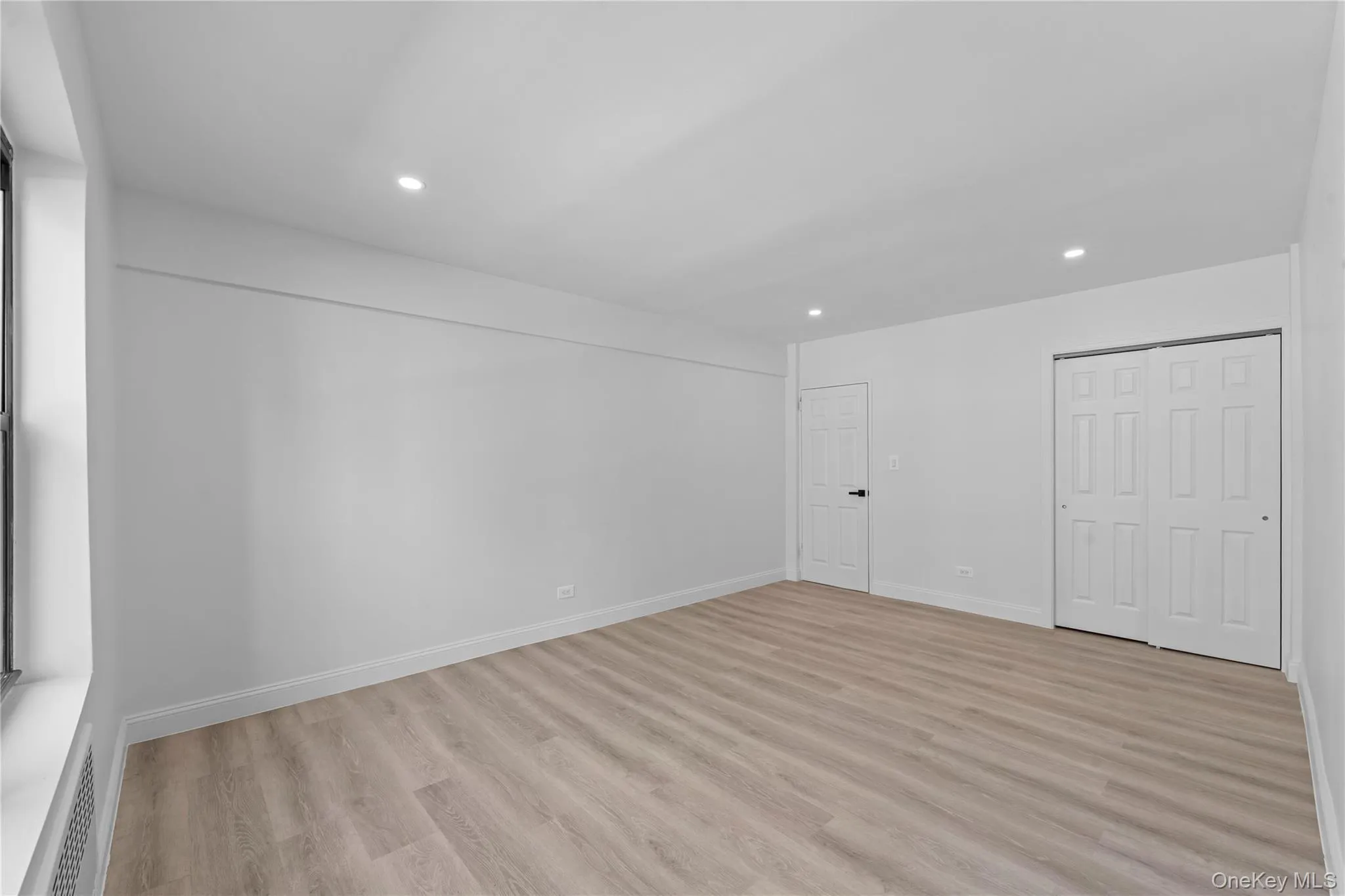 37-20 87th Street, New York, NY, 2 Bedrooms Bedrooms, 5 Rooms Rooms,1 BathroomBathrooms,Residential,For Rent,87th,0,1011464 37-20 87th Street, New York, NY, 2 Bedrooms Bedrooms, 5 Rooms Rooms,1 BathroomBathrooms,Residential,For Rent,87th,0,1011464