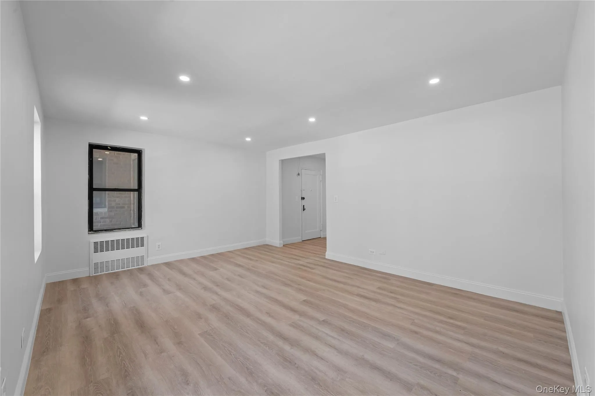 37-20 87th Street, New York, NY, 2 Bedrooms Bedrooms, 5 Rooms Rooms,1 BathroomBathrooms,Residential,For Rent,87th,0,1011464 37-20 87th Street, New York, NY, 2 Bedrooms Bedrooms, 5 Rooms Rooms,1 BathroomBathrooms,Residential,For Rent,87th,0,1011464