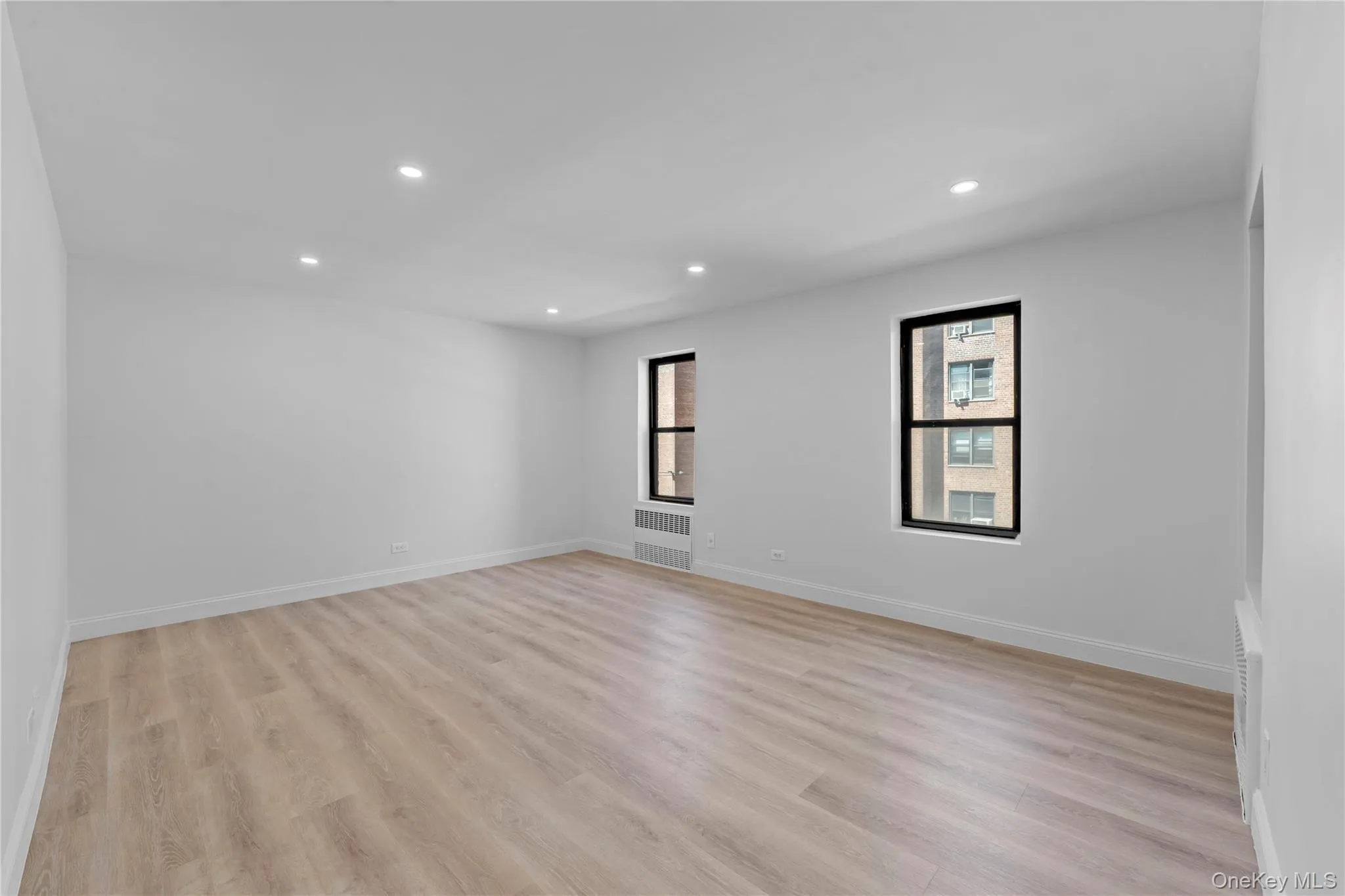 37-20 87th Street, New York, NY, 2 Bedrooms Bedrooms, 5 Rooms Rooms,1 BathroomBathrooms,Residential,For Rent,87th,0,1011464 37-20 87th Street, New York, NY, 2 Bedrooms Bedrooms, 5 Rooms Rooms,1 BathroomBathrooms,Residential,For Rent,87th,0,1011464