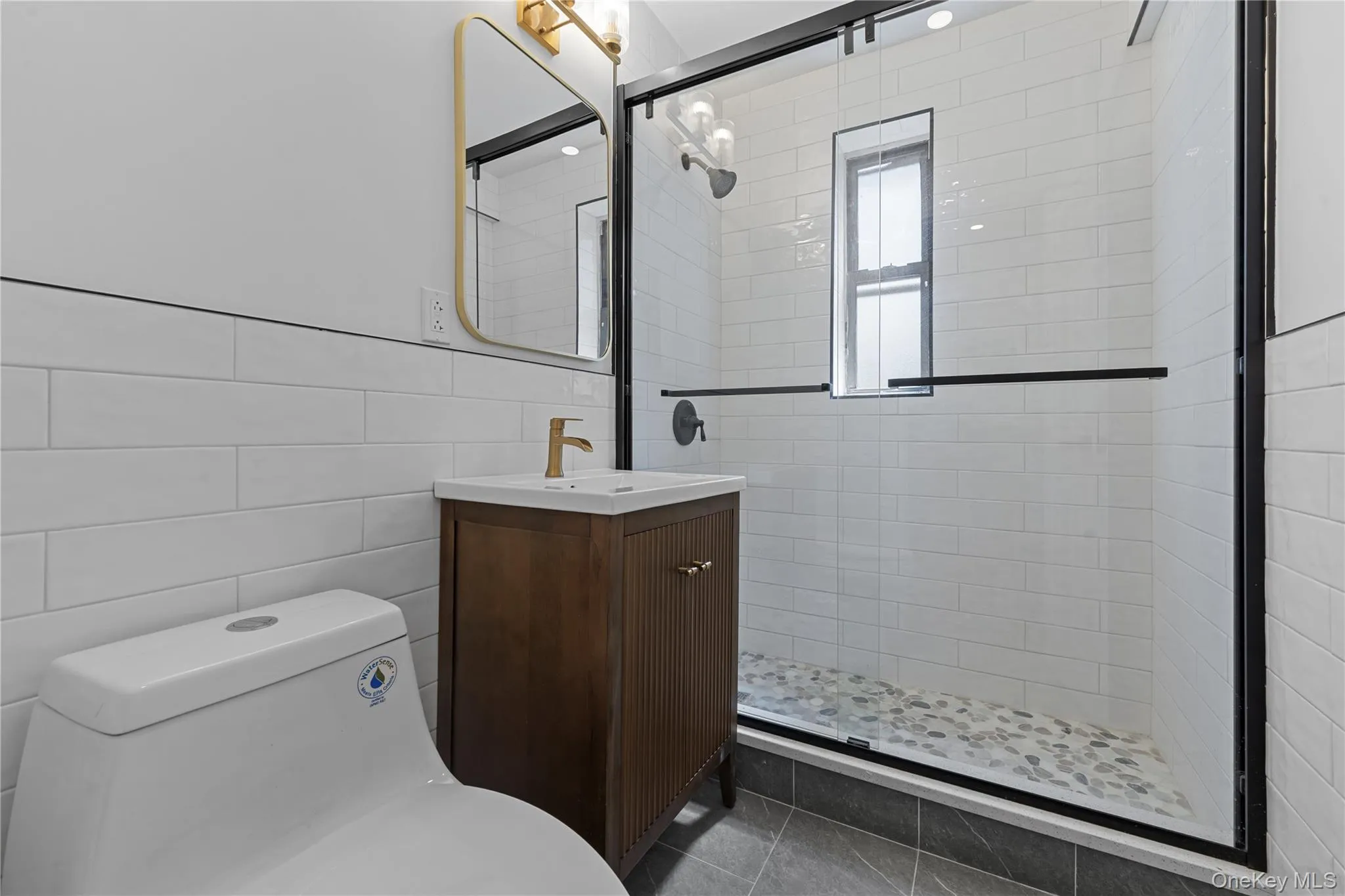 37-20 87th Street, New York, NY, 2 Bedrooms Bedrooms, 5 Rooms Rooms,1 BathroomBathrooms,Residential,For Rent,87th,0,1011464 37-20 87th Street, New York, NY, 2 Bedrooms Bedrooms, 5 Rooms Rooms,1 BathroomBathrooms,Residential,For Rent,87th,0,1011464