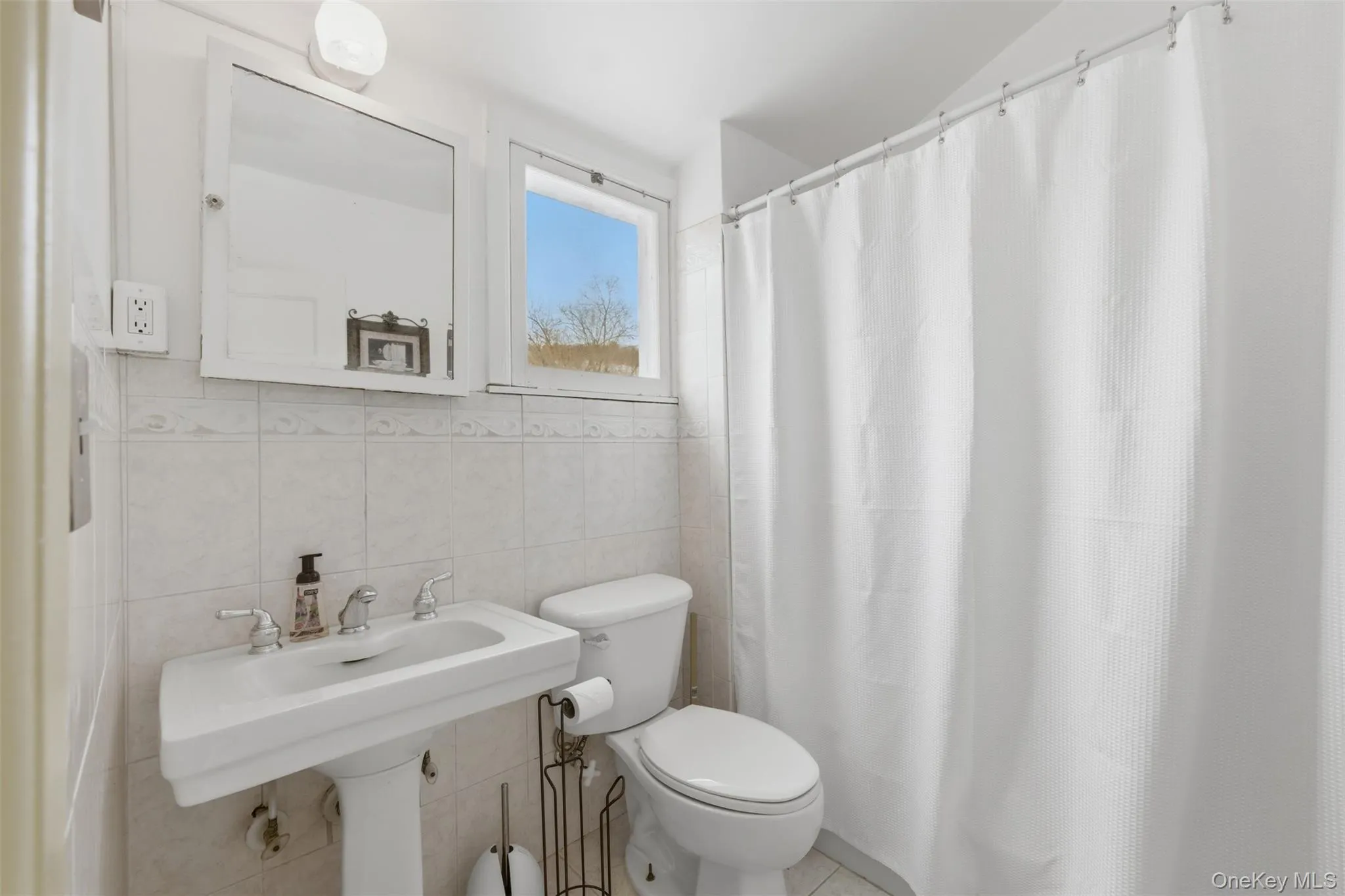 5 Trinity Place, Cornwall, NY, 6 Bedrooms Bedrooms, 15 Rooms Rooms,5 BathroomsBathrooms,Residential Lease,For Rent,Trinity,0,1011466 5 Trinity Place, Cornwall, NY, 6 Bedrooms Bedrooms, 15 Rooms Rooms,5 BathroomsBathrooms,Residential Lease,For Rent,Trinity,0,1011466