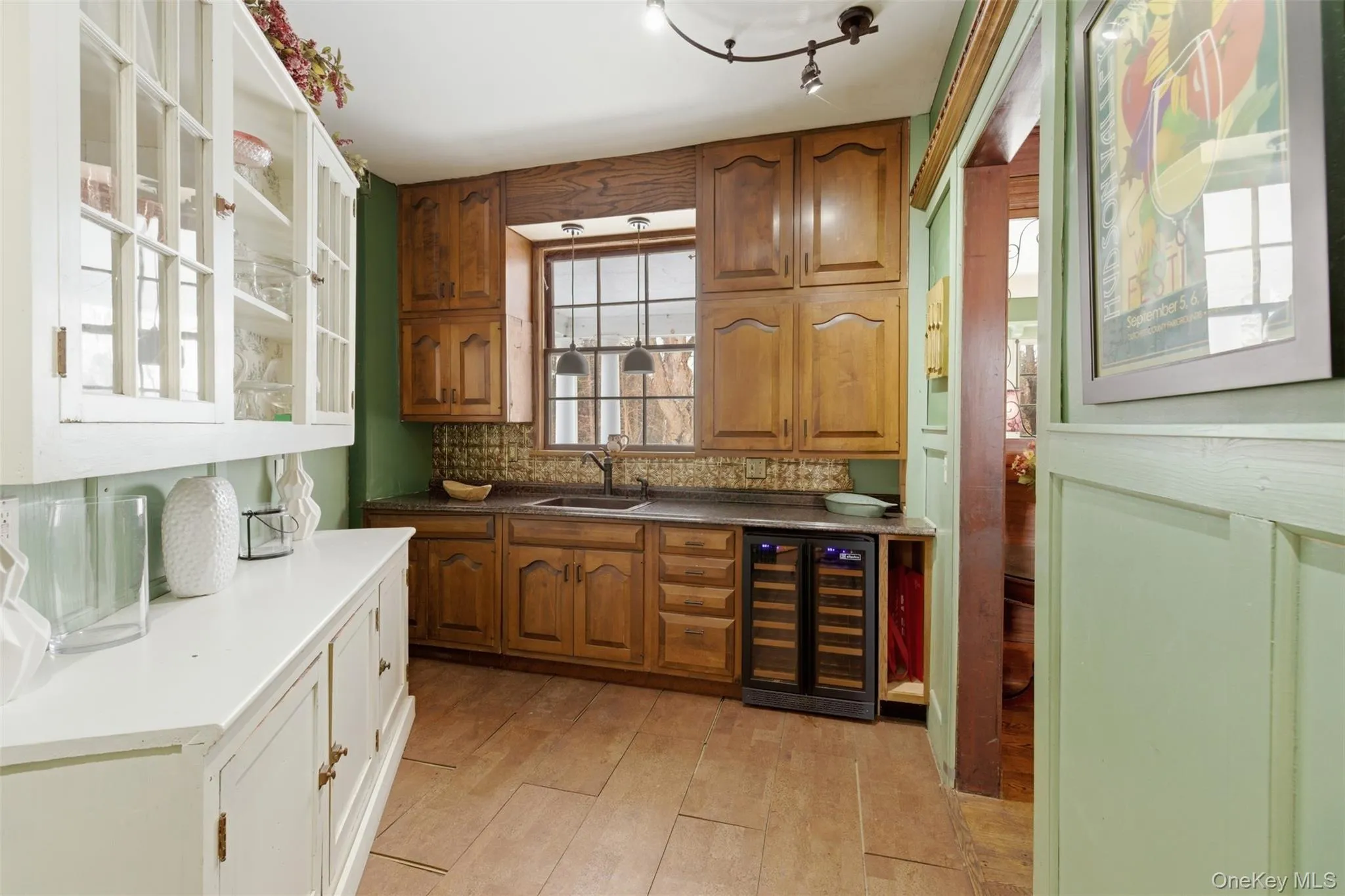 5 Trinity Place, Cornwall, NY, 6 Bedrooms Bedrooms, 15 Rooms Rooms,5 BathroomsBathrooms,Residential Lease,For Rent,Trinity,0,1011466 5 Trinity Place, Cornwall, NY, 6 Bedrooms Bedrooms, 15 Rooms Rooms,5 BathroomsBathrooms,Residential Lease,For Rent,Trinity,0,1011466
