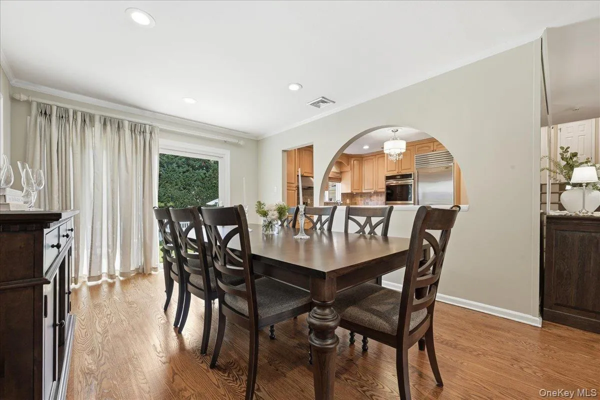 33 Pell Terrace, Hempstead, NY, 4 Bedrooms Bedrooms, 8 Rooms Rooms,3 BathroomsBathrooms,Residential,For Rent,Pell,0,1011468 33 Pell Terrace, Hempstead, NY, 4 Bedrooms Bedrooms, 8 Rooms Rooms,3 BathroomsBathrooms,Residential,For Rent,Pell,0,1011468