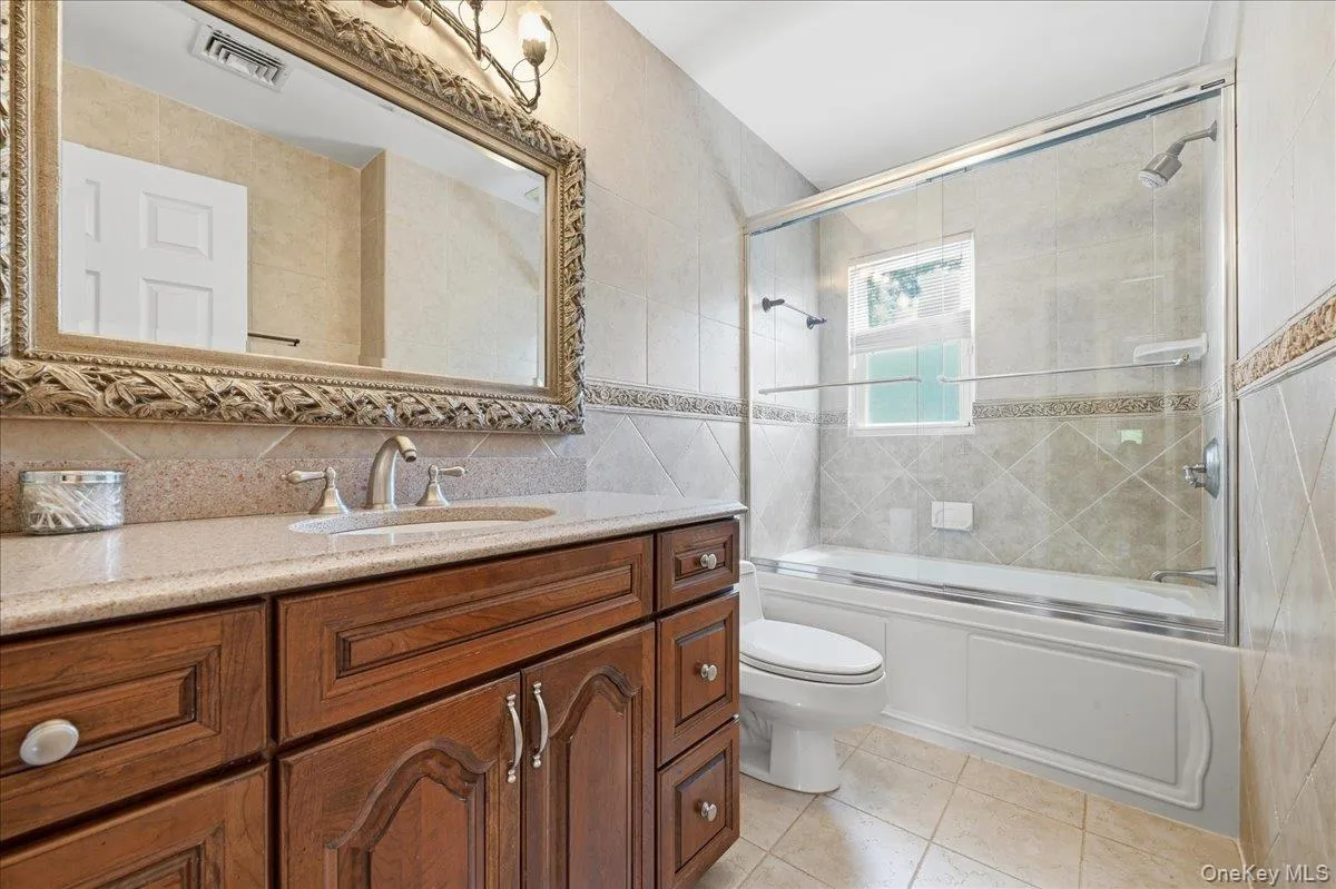 33 Pell Terrace, Hempstead, NY, 4 Bedrooms Bedrooms, 8 Rooms Rooms,3 BathroomsBathrooms,Residential,For Rent,Pell,0,1011468 33 Pell Terrace, Hempstead, NY, 4 Bedrooms Bedrooms, 8 Rooms Rooms,3 BathroomsBathrooms,Residential,For Rent,Pell,0,1011468