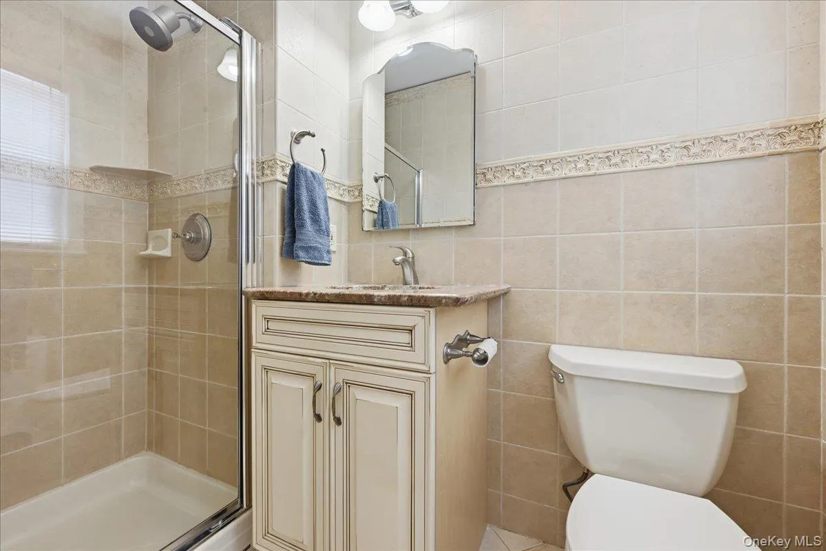 33 Pell Terrace, Hempstead, NY, 4 Bedrooms Bedrooms, 8 Rooms Rooms,3 BathroomsBathrooms,Residential,For Rent,Pell,0,1011468 33 Pell Terrace, Hempstead, NY, 4 Bedrooms Bedrooms, 8 Rooms Rooms,3 BathroomsBathrooms,Residential,For Rent,Pell,0,1011468