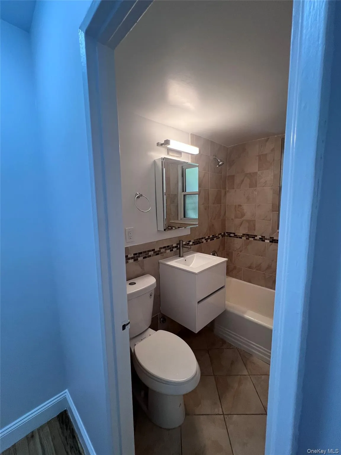 Full Bathroom Full Bathroom