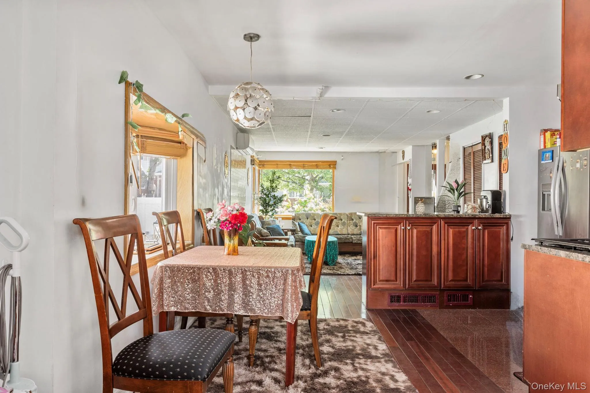 6722 211th Street, New York, NY, 3 Bedrooms Bedrooms, 6 Rooms Rooms,1 BathroomBathrooms,Residential,For Rent,211th,0,1011475 6722 211th Street, New York, NY, 3 Bedrooms Bedrooms, 6 Rooms Rooms,1 BathroomBathrooms,Residential,For Rent,211th,0,1011475