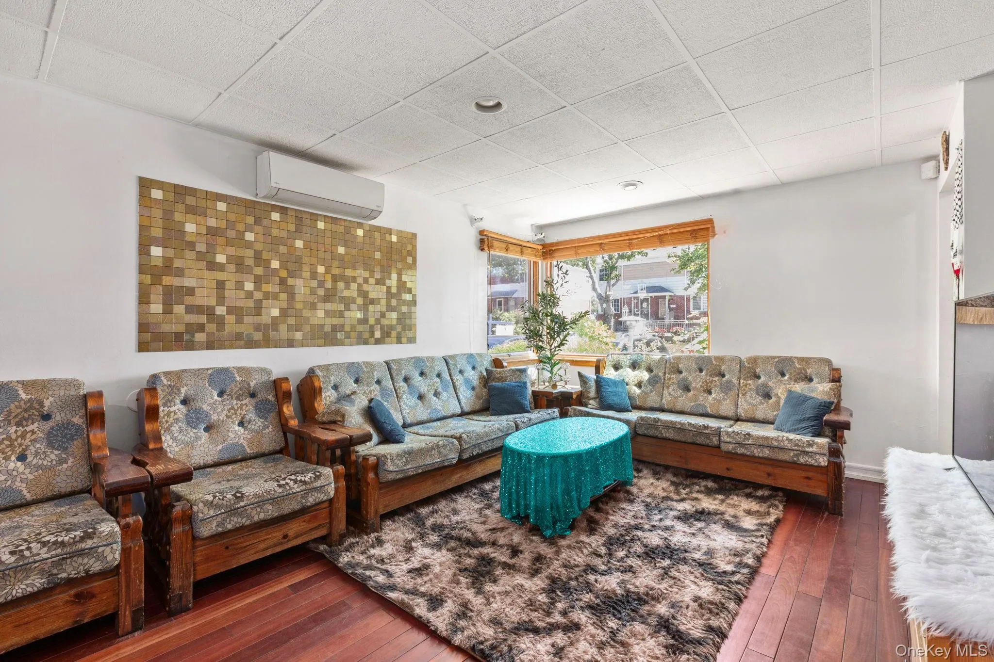 6722 211th Street, New York, NY, 3 Bedrooms Bedrooms, 6 Rooms Rooms,1 BathroomBathrooms,Residential,For Rent,211th,0,1011475 6722 211th Street, New York, NY, 3 Bedrooms Bedrooms, 6 Rooms Rooms,1 BathroomBathrooms,Residential,For Rent,211th,0,1011475