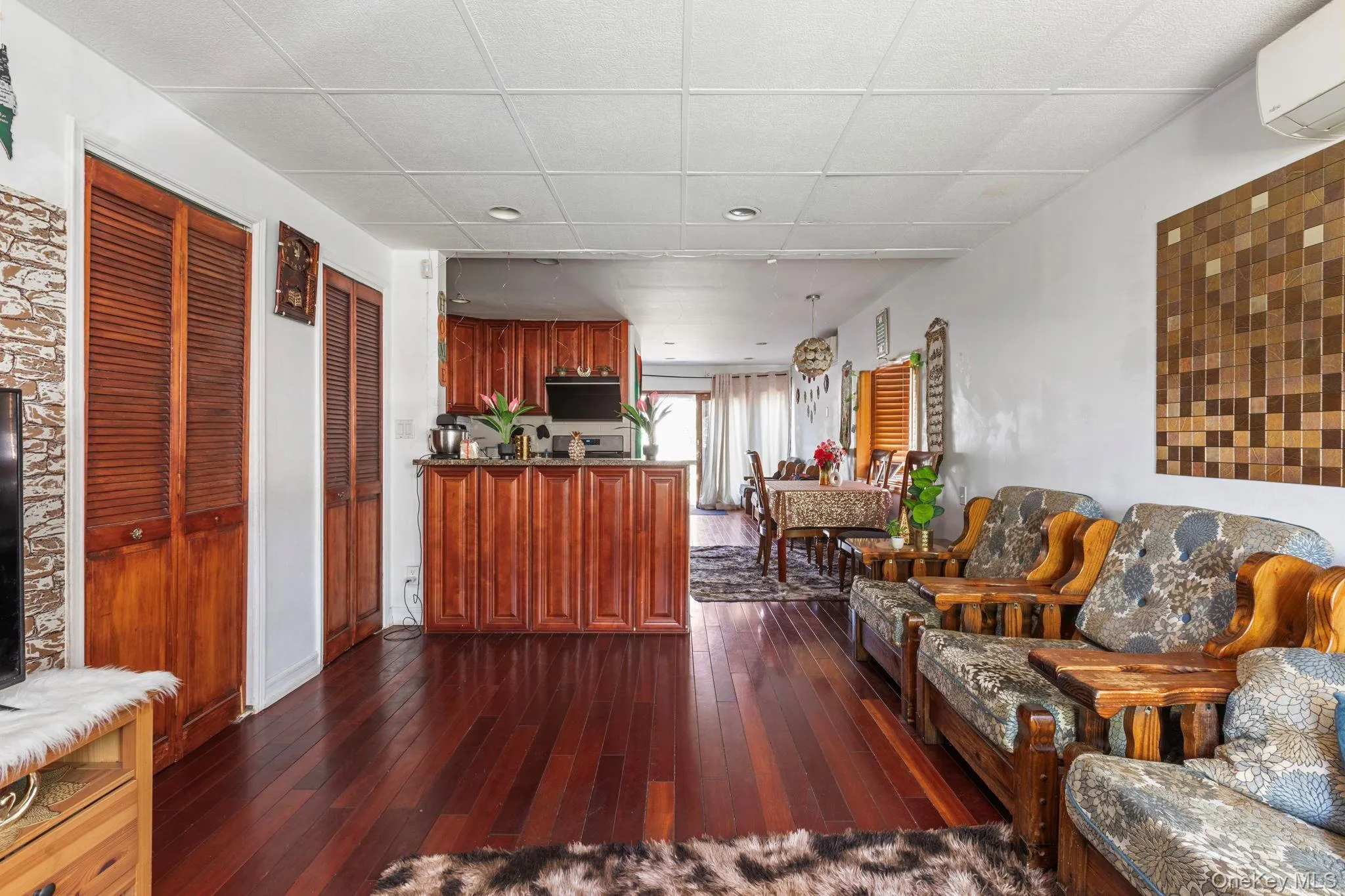 6722 211th Street, New York, NY, 3 Bedrooms Bedrooms, 6 Rooms Rooms,1 BathroomBathrooms,Residential,For Rent,211th,0,1011475 6722 211th Street, New York, NY, 3 Bedrooms Bedrooms, 6 Rooms Rooms,1 BathroomBathrooms,Residential,For Rent,211th,0,1011475