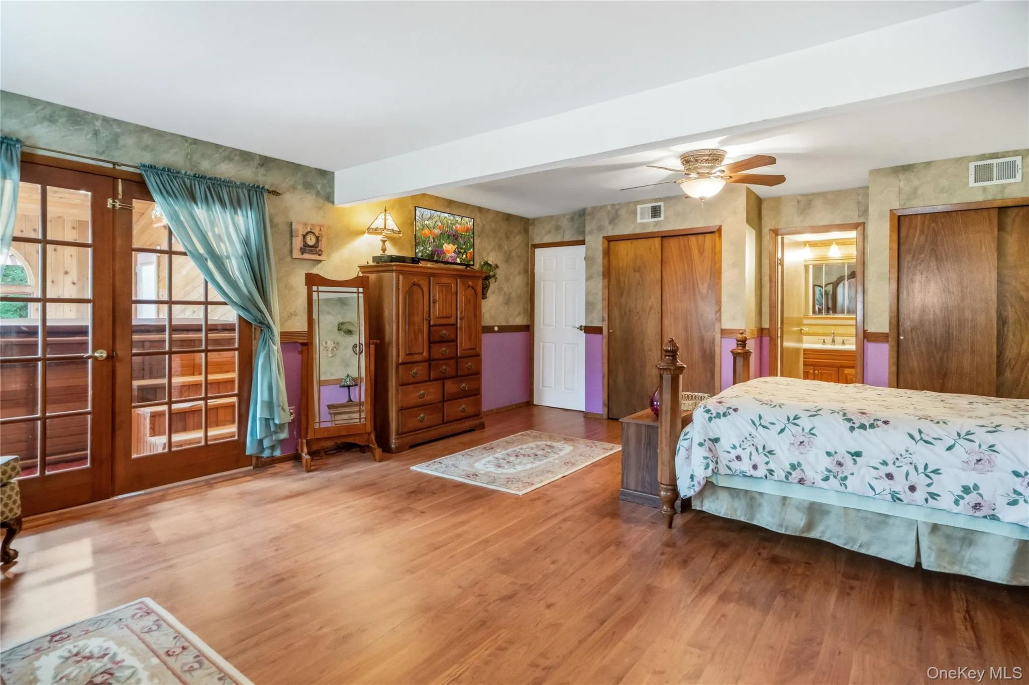 There are two-double closets and a full ensuite bathroom. There are two-double closets and a full ensuite bathroom.
