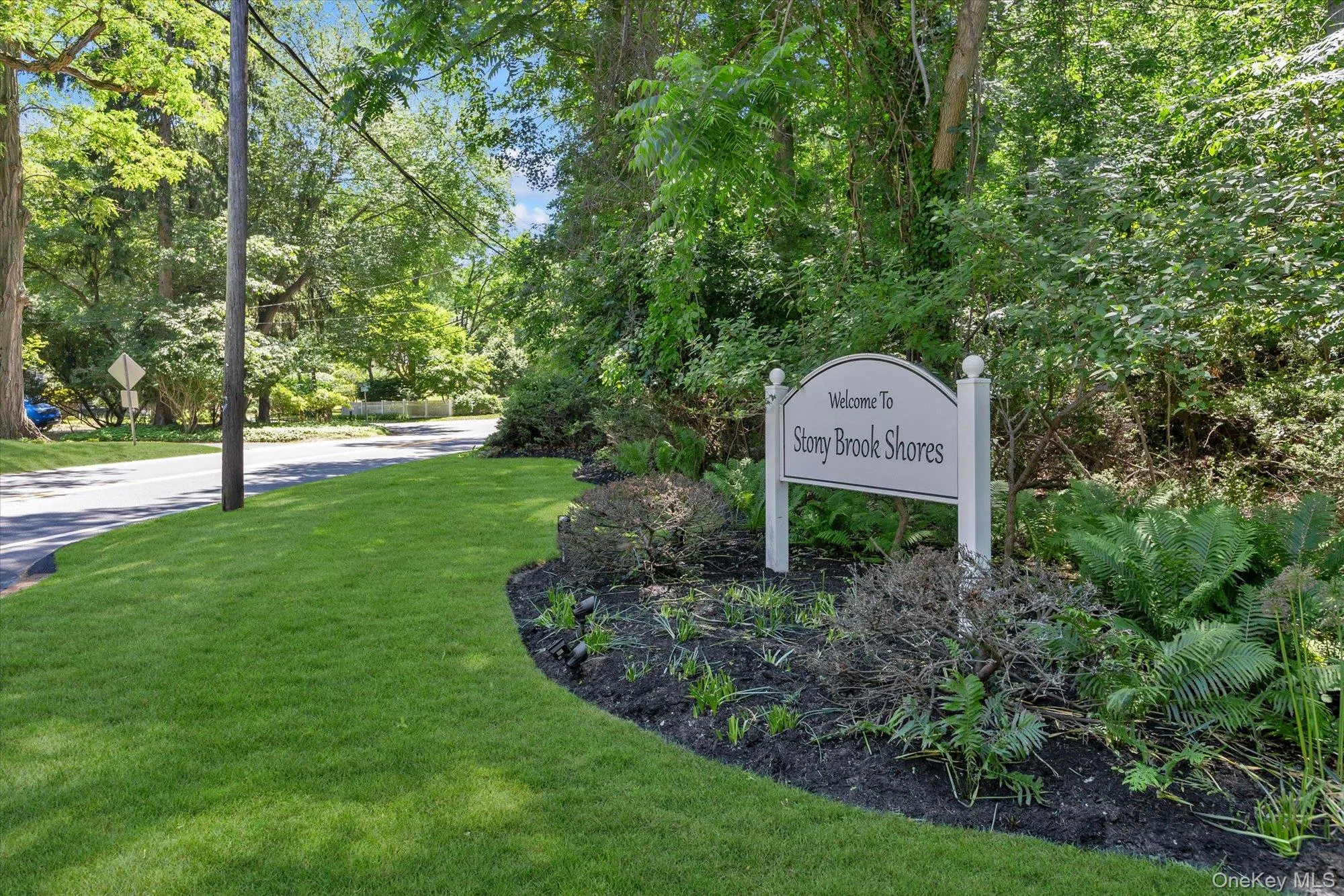 14 Hawks Nest Road, Brookhaven, NY, 4 Bedrooms Bedrooms, 7 Rooms Rooms,2 BathroomsBathrooms,Residential,For Rent,Hawks Nest,0,1011478 14 Hawks Nest Road, Brookhaven, NY, 4 Bedrooms Bedrooms, 7 Rooms Rooms,2 BathroomsBathrooms,Residential,For Rent,Hawks Nest,0,1011478