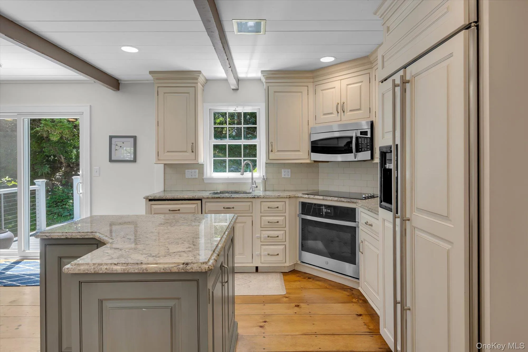 14 Hawks Nest Road, Brookhaven, NY, 4 Bedrooms Bedrooms, 7 Rooms Rooms,2 BathroomsBathrooms,Residential,For Rent,Hawks Nest,0,1011478 14 Hawks Nest Road, Brookhaven, NY, 4 Bedrooms Bedrooms, 7 Rooms Rooms,2 BathroomsBathrooms,Residential,For Rent,Hawks Nest,0,1011478