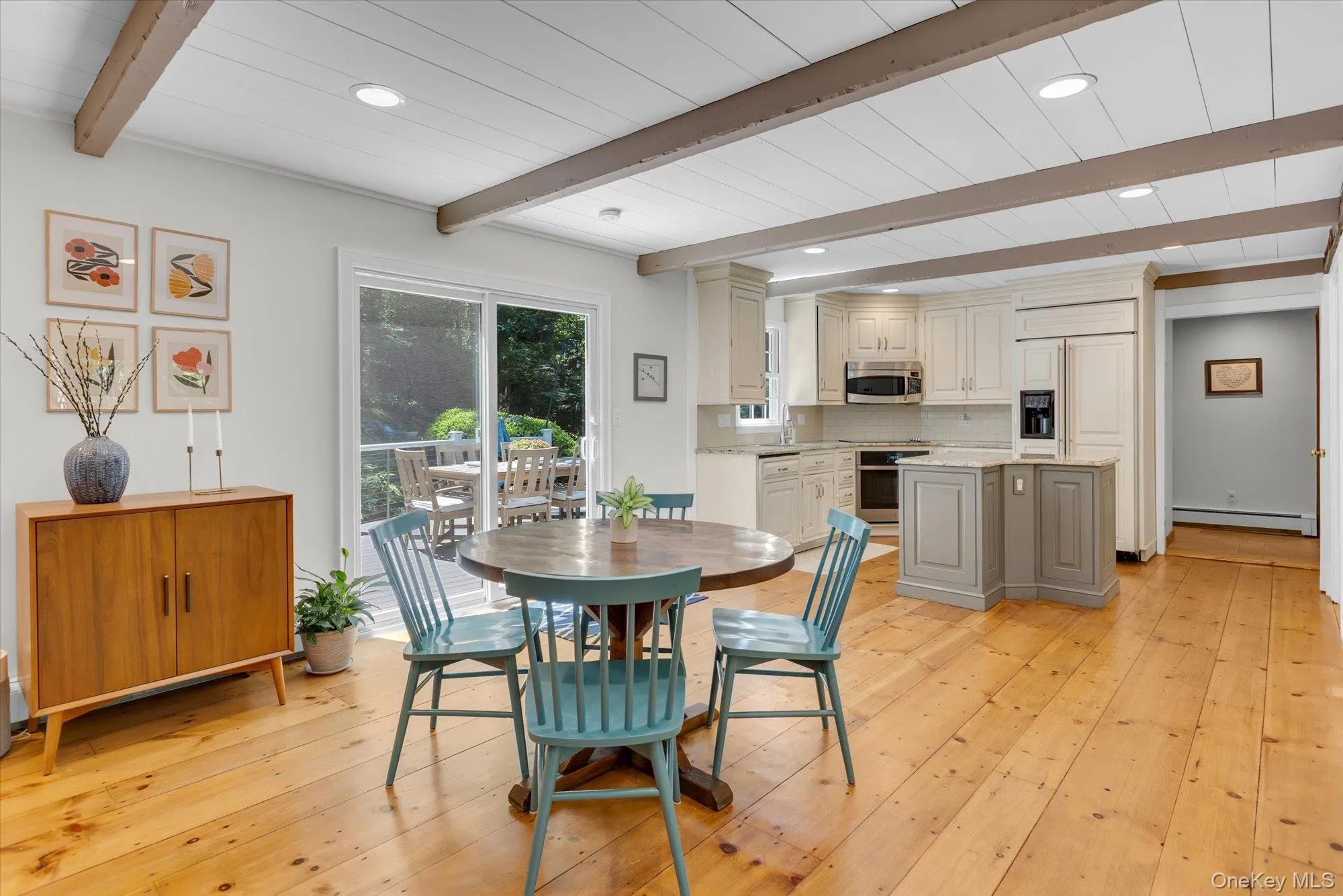 14 Hawks Nest Road, Brookhaven, NY, 4 Bedrooms Bedrooms, 7 Rooms Rooms,2 BathroomsBathrooms,Residential,For Rent,Hawks Nest,0,1011478 14 Hawks Nest Road, Brookhaven, NY, 4 Bedrooms Bedrooms, 7 Rooms Rooms,2 BathroomsBathrooms,Residential,For Rent,Hawks Nest,0,1011478