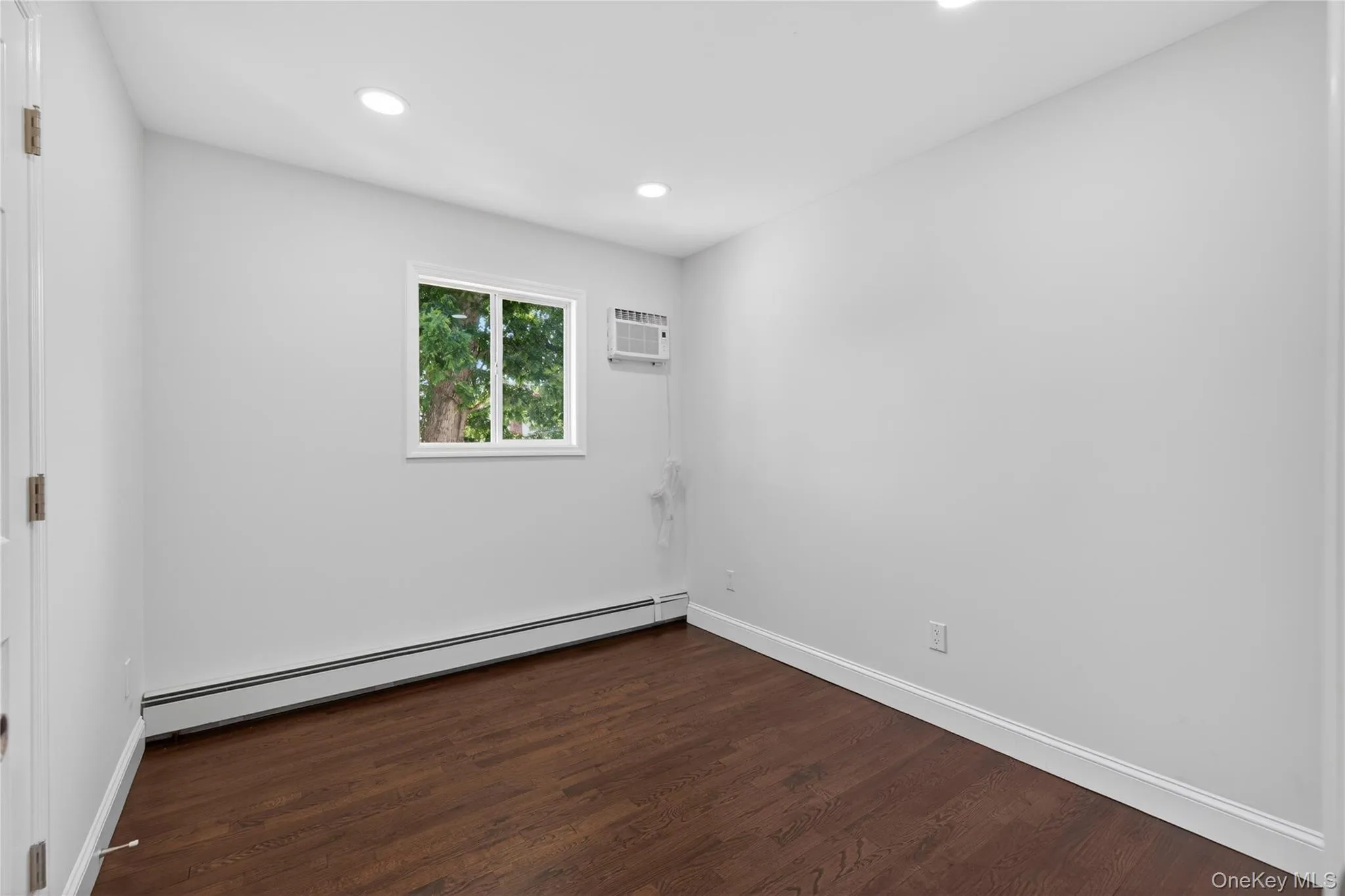 370 Chelsea Avenue, West Babylon, NY, 5 Bedrooms Bedrooms, 7 Rooms Rooms,2 BathroomsBathrooms,Residential,For Rent,Chelsea,0,1011479 370 Chelsea Avenue, West Babylon, NY, 5 Bedrooms Bedrooms, 7 Rooms Rooms,2 BathroomsBathrooms,Residential,For Rent,Chelsea,0,1011479