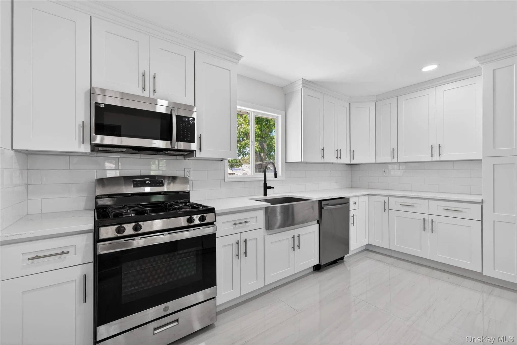 370 Chelsea Avenue, West Babylon, NY, 5 Bedrooms Bedrooms, 7 Rooms Rooms,2 BathroomsBathrooms,Residential,For Rent,Chelsea,0,1011479 370 Chelsea Avenue, West Babylon, NY, 5 Bedrooms Bedrooms, 7 Rooms Rooms,2 BathroomsBathrooms,Residential,For Rent,Chelsea,0,1011479