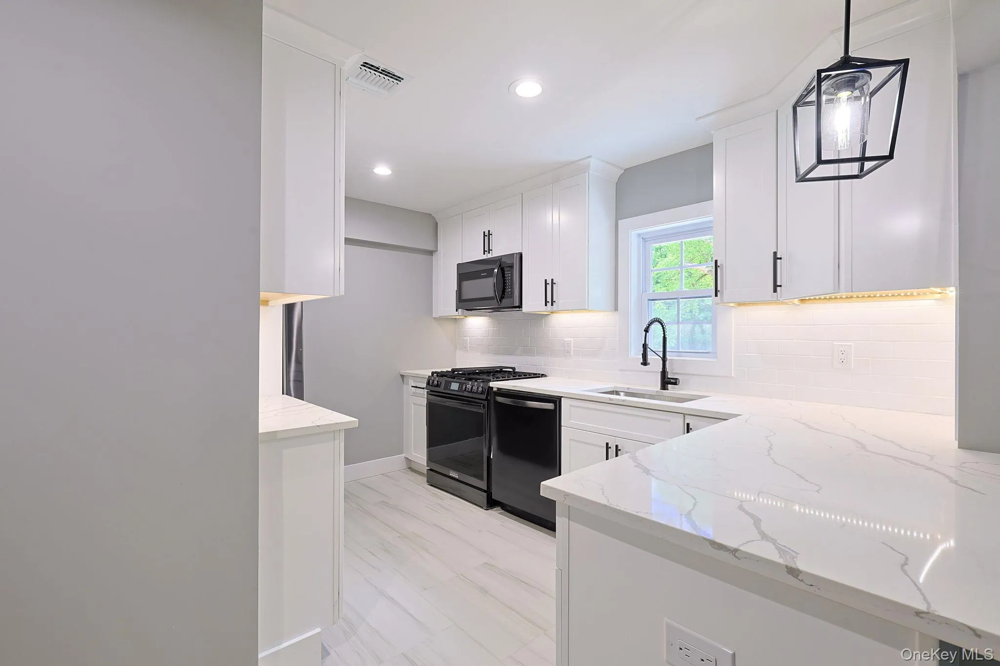 46 Finkle Road, Mamakating, NY, 3 Bedrooms Bedrooms, 8 Rooms Rooms,2 BathroomsBathrooms,Residential,For Rent,Finkle,0,1011482 46 Finkle Road, Mamakating, NY, 3 Bedrooms Bedrooms, 8 Rooms Rooms,2 BathroomsBathrooms,Residential,For Rent,Finkle,0,1011482