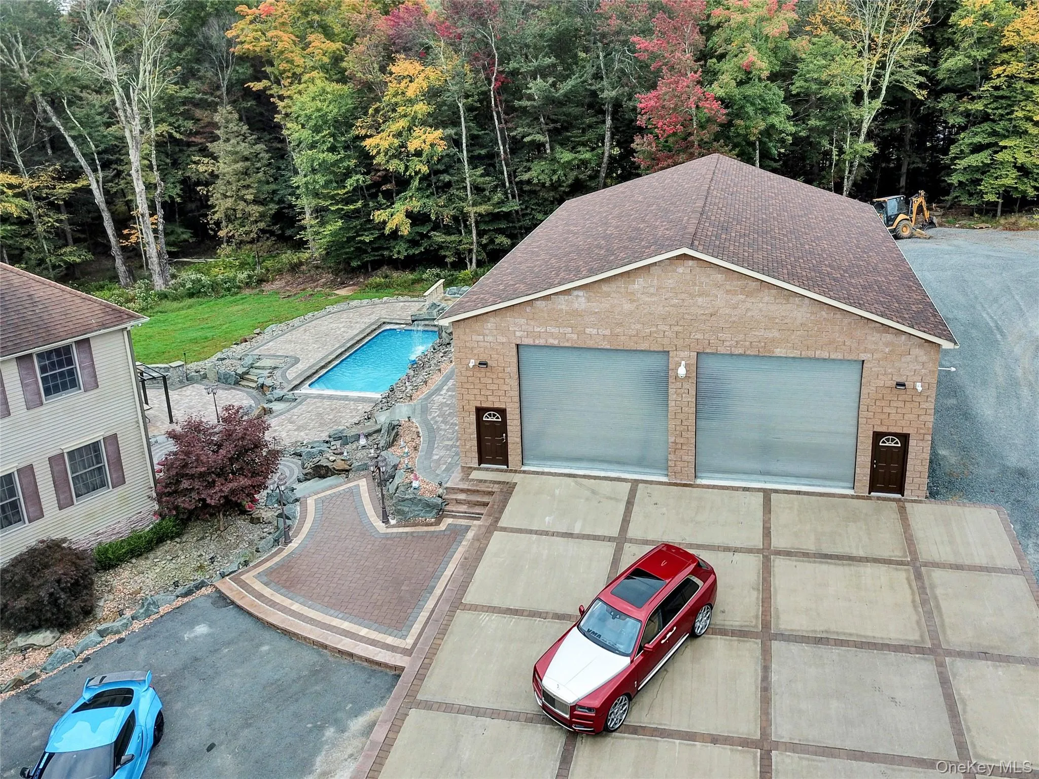 210 Grey Road, Fallsburg, NY, 8 Bedrooms Bedrooms, 18 Rooms Rooms,5 BathroomsBathrooms,Residential,For Rent,Grey,0,1011484 210 Grey Road, Fallsburg, NY, 8 Bedrooms Bedrooms, 18 Rooms Rooms,5 BathroomsBathrooms,Residential,For Rent,Grey,0,1011484