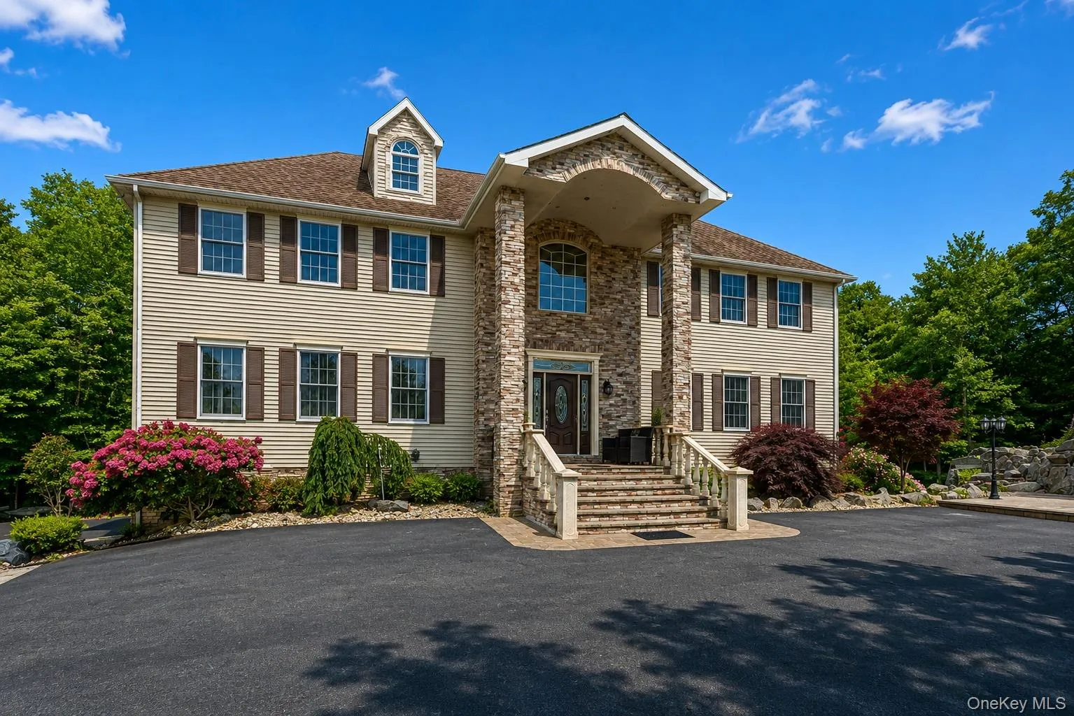 210 Grey Road, Fallsburg, NY, 8 Bedrooms Bedrooms, 18 Rooms Rooms,5 BathroomsBathrooms,Residential,For Rent,Grey,0,1011484 210 Grey Road, Fallsburg, NY, 8 Bedrooms Bedrooms, 18 Rooms Rooms,5 BathroomsBathrooms,Residential,For Rent,Grey,0,1011484