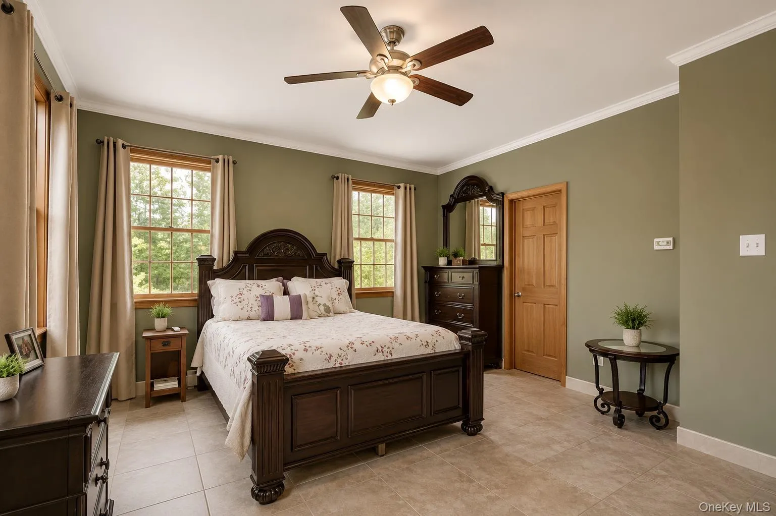210 Grey Road, Fallsburg, NY, 8 Bedrooms Bedrooms, 18 Rooms Rooms,5 BathroomsBathrooms,Residential,For Rent,Grey,0,1011484 210 Grey Road, Fallsburg, NY, 8 Bedrooms Bedrooms, 18 Rooms Rooms,5 BathroomsBathrooms,Residential,For Rent,Grey,0,1011484