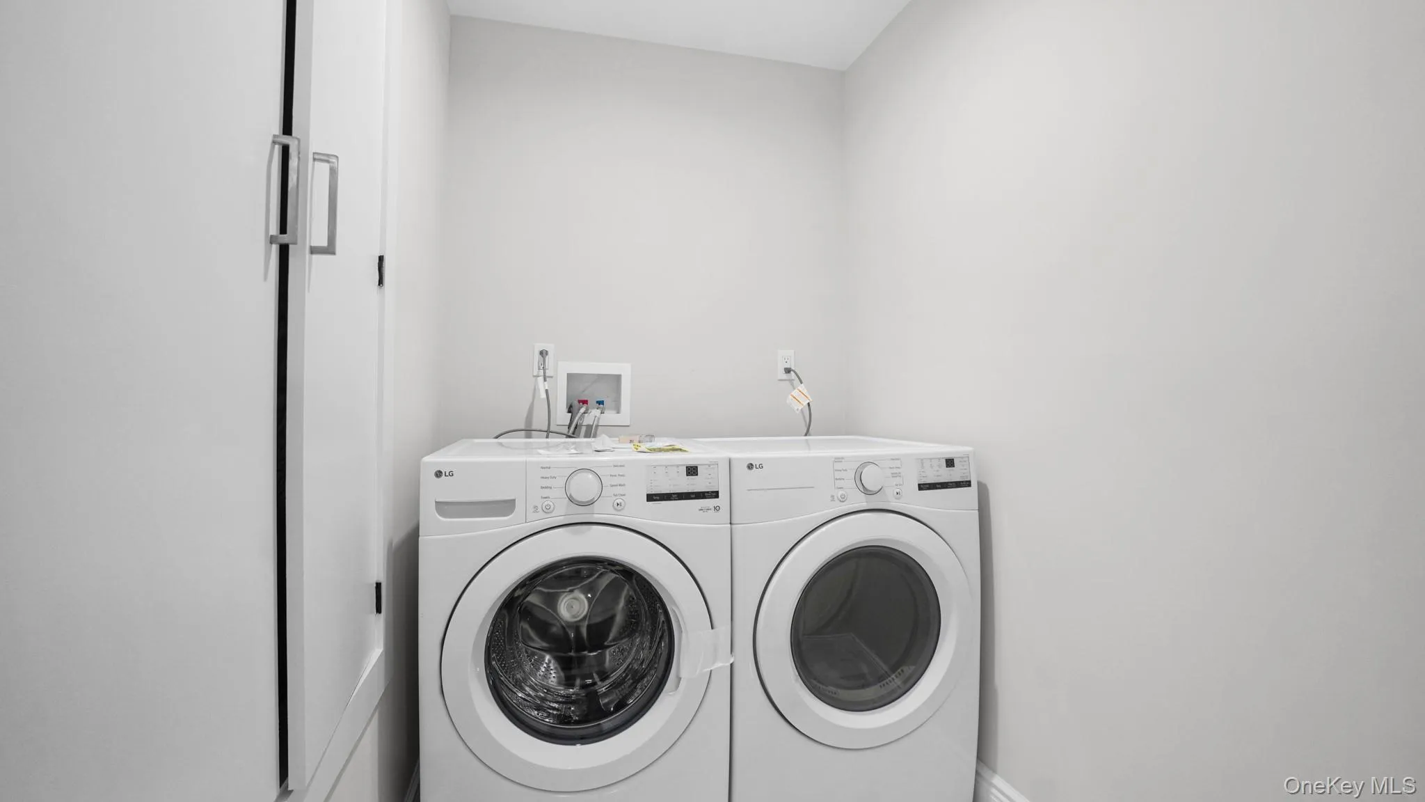 1630 Salem Road, Hempstead, NY, 5 Bedrooms Bedrooms, 14 Rooms Rooms,5 BathroomsBathrooms,Residential,For Rent,Salem,0,1011488 1630 Salem Road, Hempstead, NY, 5 Bedrooms Bedrooms, 14 Rooms Rooms,5 BathroomsBathrooms,Residential,For Rent,Salem,0,1011488
