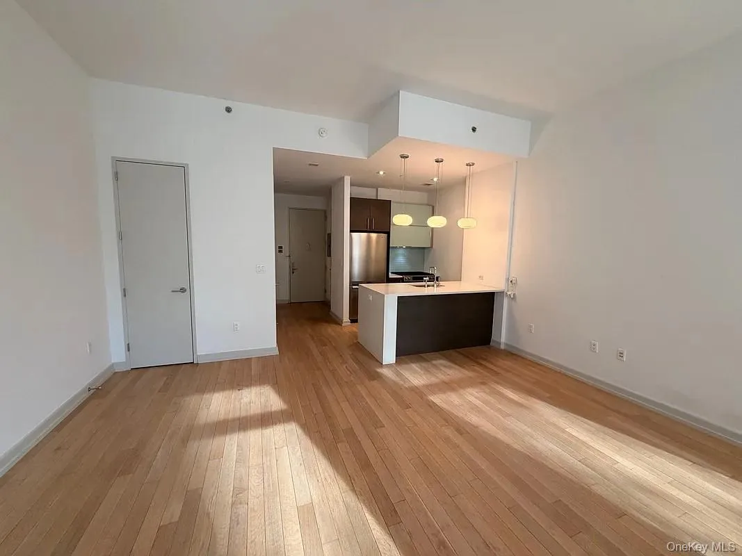 2145 44th Drive, New York, NY, 1 Room Rooms,1 BathroomBathrooms,Residential,For Rent,44th,0,1011491 2145 44th Drive, New York, NY, 1 Room Rooms,1 BathroomBathrooms,Residential,For Rent,44th,0,1011491
