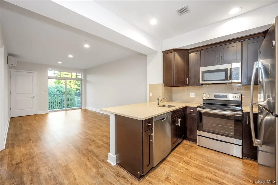 40 Jackson Avenue, Eastchester, NY, 1 Bedroom Bedrooms, 3 Rooms Rooms,1 BathroomBathrooms,Residential Lease,For Rent,Jackson,0,1011494 40 Jackson Avenue, Eastchester, NY, 1 Bedroom Bedrooms, 3 Rooms Rooms,1 BathroomBathrooms,Residential Lease,For Rent,Jackson,0,1011494