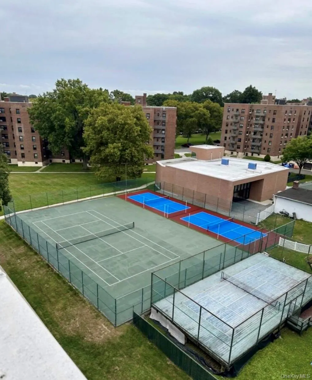 213-02 75th Avenue, New York, NY, 2 Bedrooms Bedrooms, 4 Rooms Rooms,1 BathroomBathrooms,Residential,For Rent,75th,0,1011497 213-02 75th Avenue, New York, NY, 2 Bedrooms Bedrooms, 4 Rooms Rooms,1 BathroomBathrooms,Residential,For Rent,75th,0,1011497