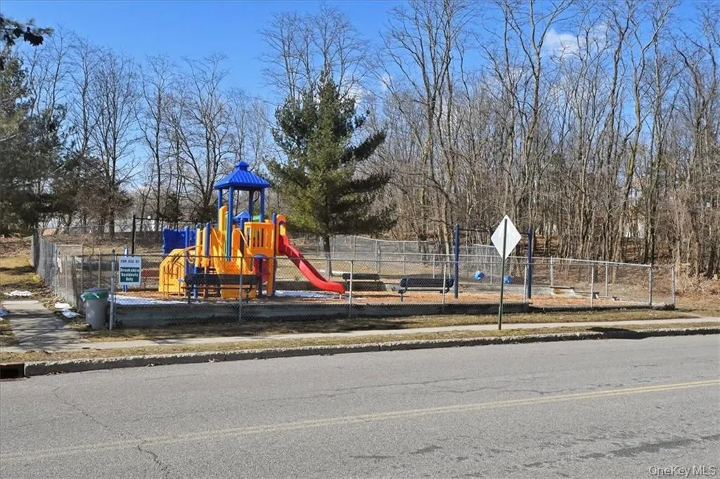 2 Goldsmith Court, Blooming Grove, NY, 2 Bedrooms Bedrooms, 5 Rooms Rooms,2 BathroomsBathrooms,Residential Lease,For Rent,Goldsmith,0,1011502 2 Goldsmith Court, Blooming Grove, NY, 2 Bedrooms Bedrooms, 5 Rooms Rooms,2 BathroomsBathrooms,Residential Lease,For Rent,Goldsmith,0,1011502