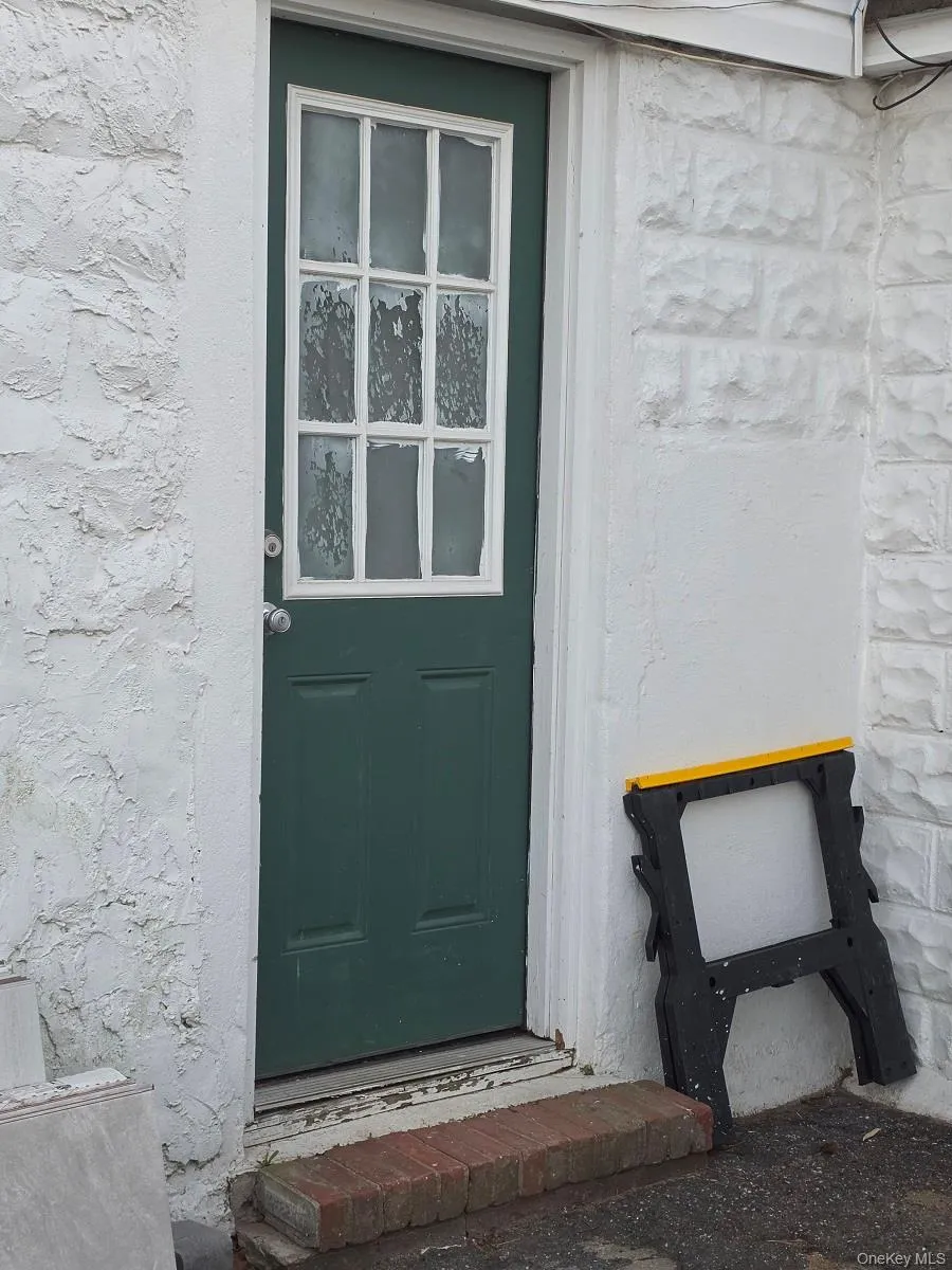 412 Keller Avenue, Hempstead, NY, 1 Bedroom Bedrooms, 4 Rooms Rooms,1 BathroomBathrooms,Residential Lease,For Rent,Keller,0,1011504 412 Keller Avenue, Hempstead, NY, 1 Bedroom Bedrooms, 4 Rooms Rooms,1 BathroomBathrooms,Residential Lease,For Rent,Keller,0,1011504