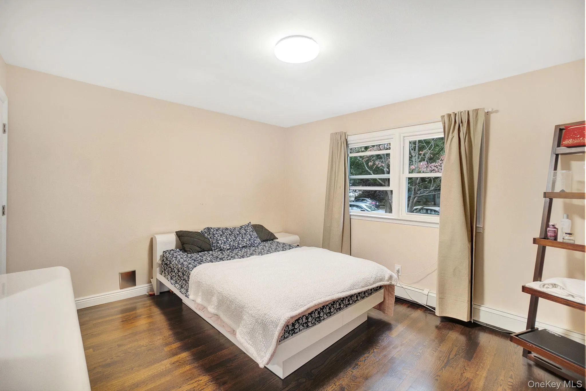 57 1st Street, Oyster Bay, NY, 5 Bedrooms Bedrooms, 9 Rooms Rooms,3 BathroomsBathrooms,Residential,For Rent,1st,0,1011505 57 1st Street, Oyster Bay, NY, 5 Bedrooms Bedrooms, 9 Rooms Rooms,3 BathroomsBathrooms,Residential,For Rent,1st,0,1011505
