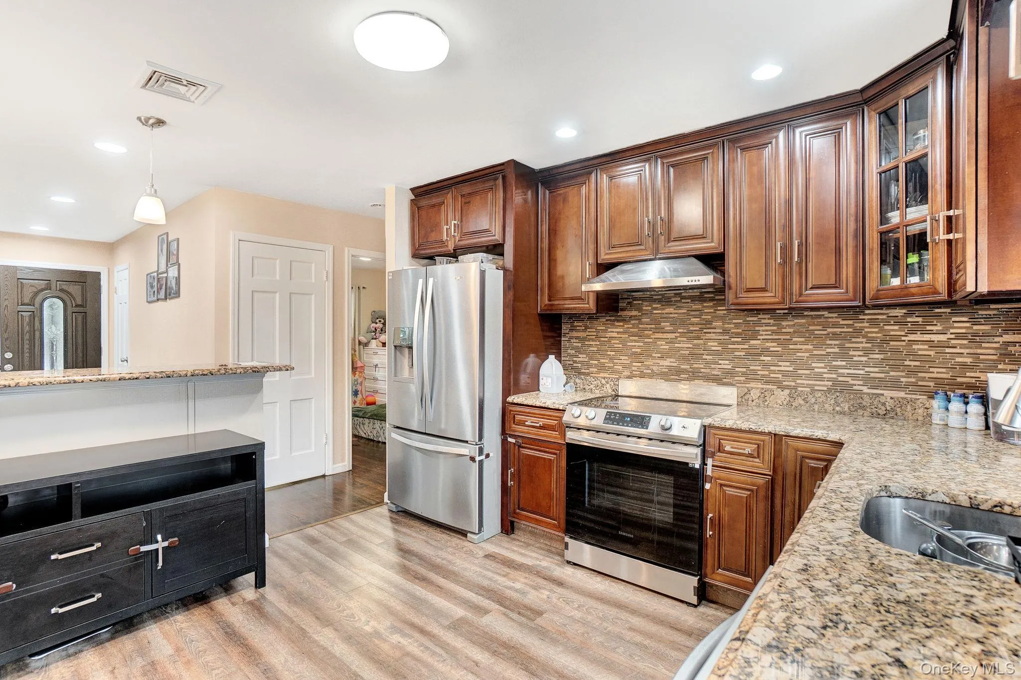 57 1st Street, Oyster Bay, NY, 5 Bedrooms Bedrooms, 9 Rooms Rooms,3 BathroomsBathrooms,Residential,For Rent,1st,0,1011505 57 1st Street, Oyster Bay, NY, 5 Bedrooms Bedrooms, 9 Rooms Rooms,3 BathroomsBathrooms,Residential,For Rent,1st,0,1011505