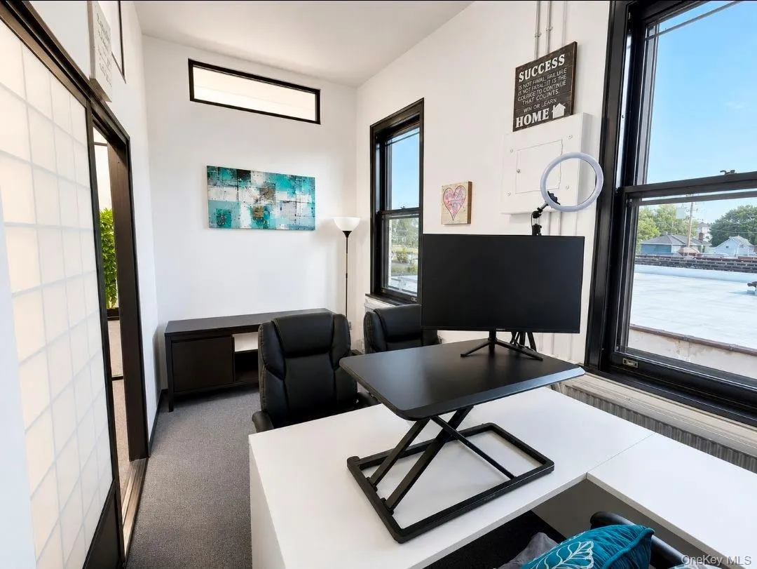 Office 1 Office 1