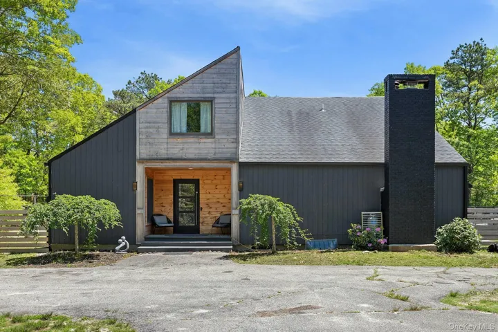 12 North Quarter Rd, Southampton, New York 11977