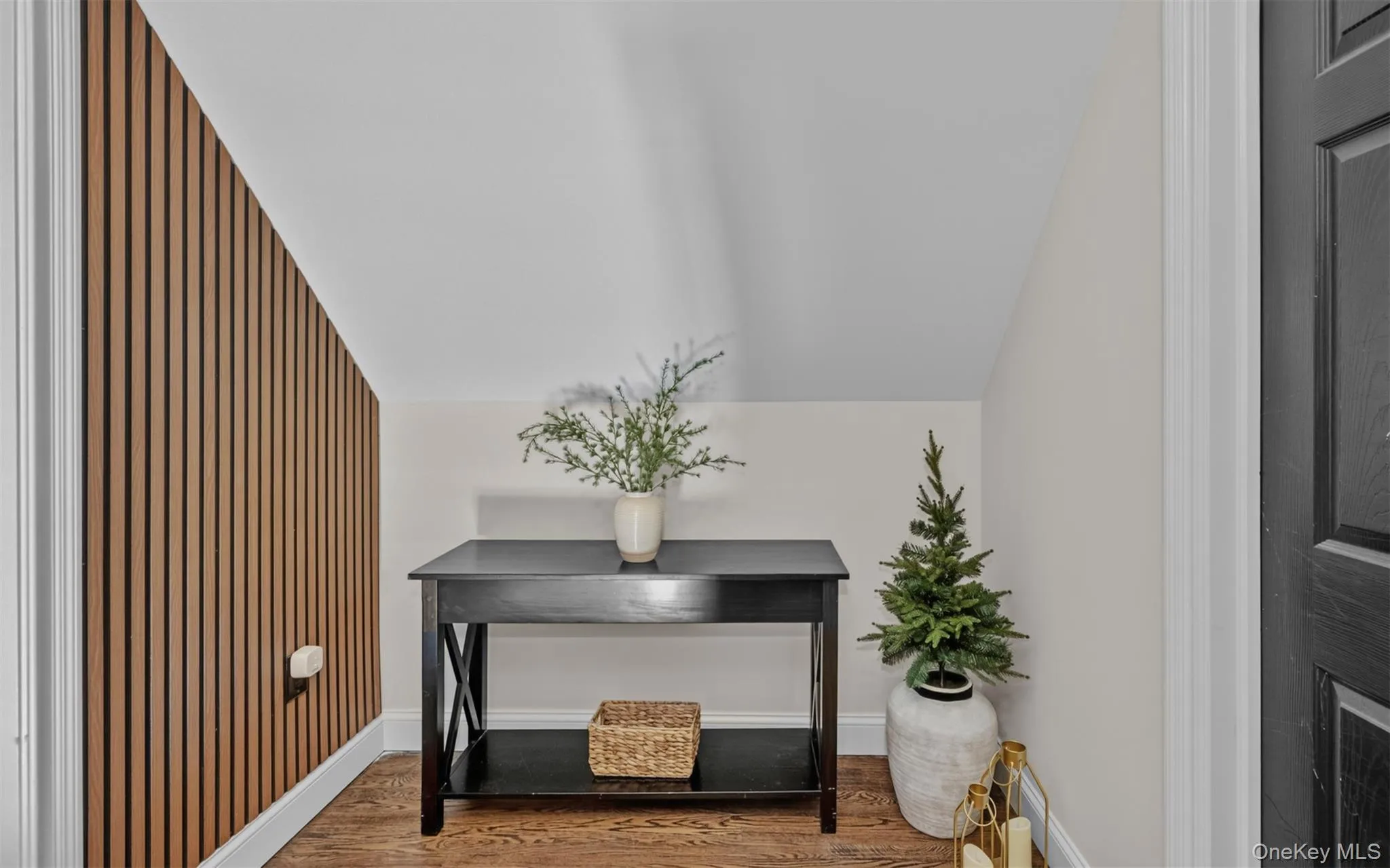 1 Aspen Avenue, Huntington, NY, 4 Bedrooms Bedrooms, 11 Rooms Rooms,3 BathroomsBathrooms,Residential,For Rent,Aspen,0,1011515 1 Aspen Avenue, Huntington, NY, 4 Bedrooms Bedrooms, 11 Rooms Rooms,3 BathroomsBathrooms,Residential,For Rent,Aspen,0,1011515