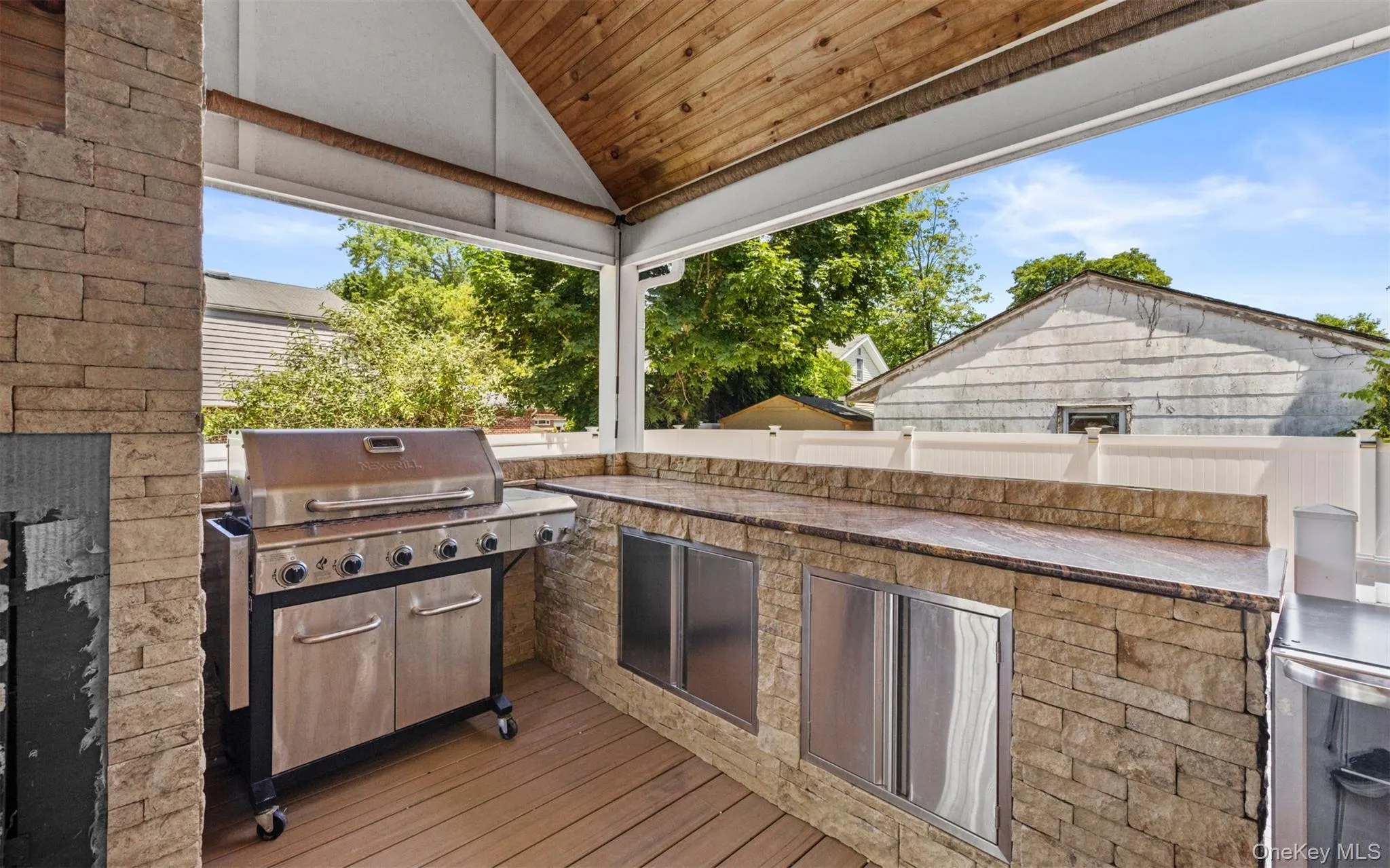 1 Aspen Avenue, Huntington, NY, 4 Bedrooms Bedrooms, 11 Rooms Rooms,3 BathroomsBathrooms,Residential,For Rent,Aspen,0,1011515 1 Aspen Avenue, Huntington, NY, 4 Bedrooms Bedrooms, 11 Rooms Rooms,3 BathroomsBathrooms,Residential,For Rent,Aspen,0,1011515