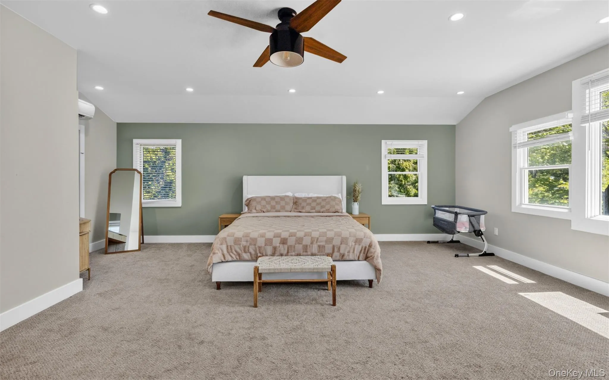 1 Aspen Avenue, Huntington, NY, 4 Bedrooms Bedrooms, 11 Rooms Rooms,3 BathroomsBathrooms,Residential,For Rent,Aspen,0,1011515 1 Aspen Avenue, Huntington, NY, 4 Bedrooms Bedrooms, 11 Rooms Rooms,3 BathroomsBathrooms,Residential,For Rent,Aspen,0,1011515